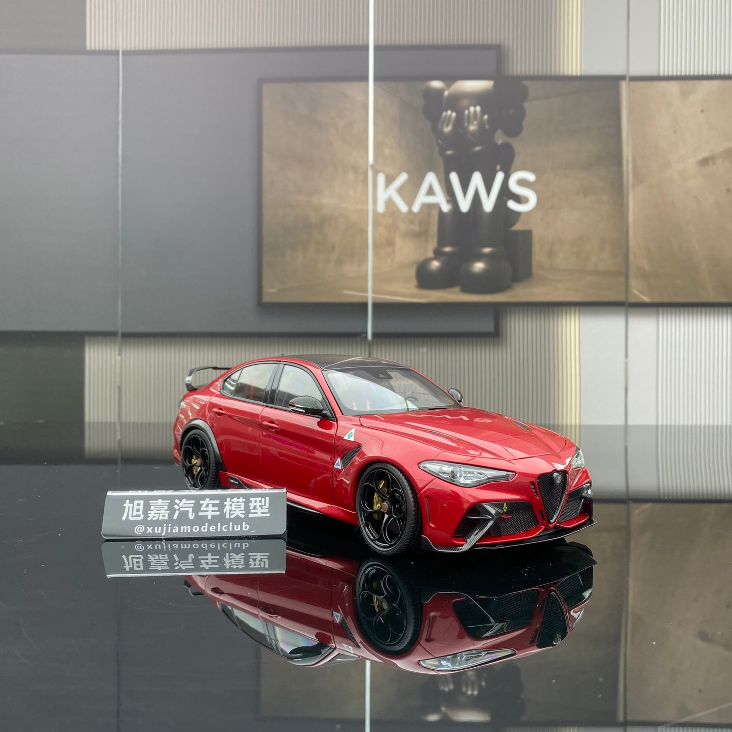 MOTORHELIX 1/18 MH Alfa Romeo Giulia GTAm alloy full car model ornaments