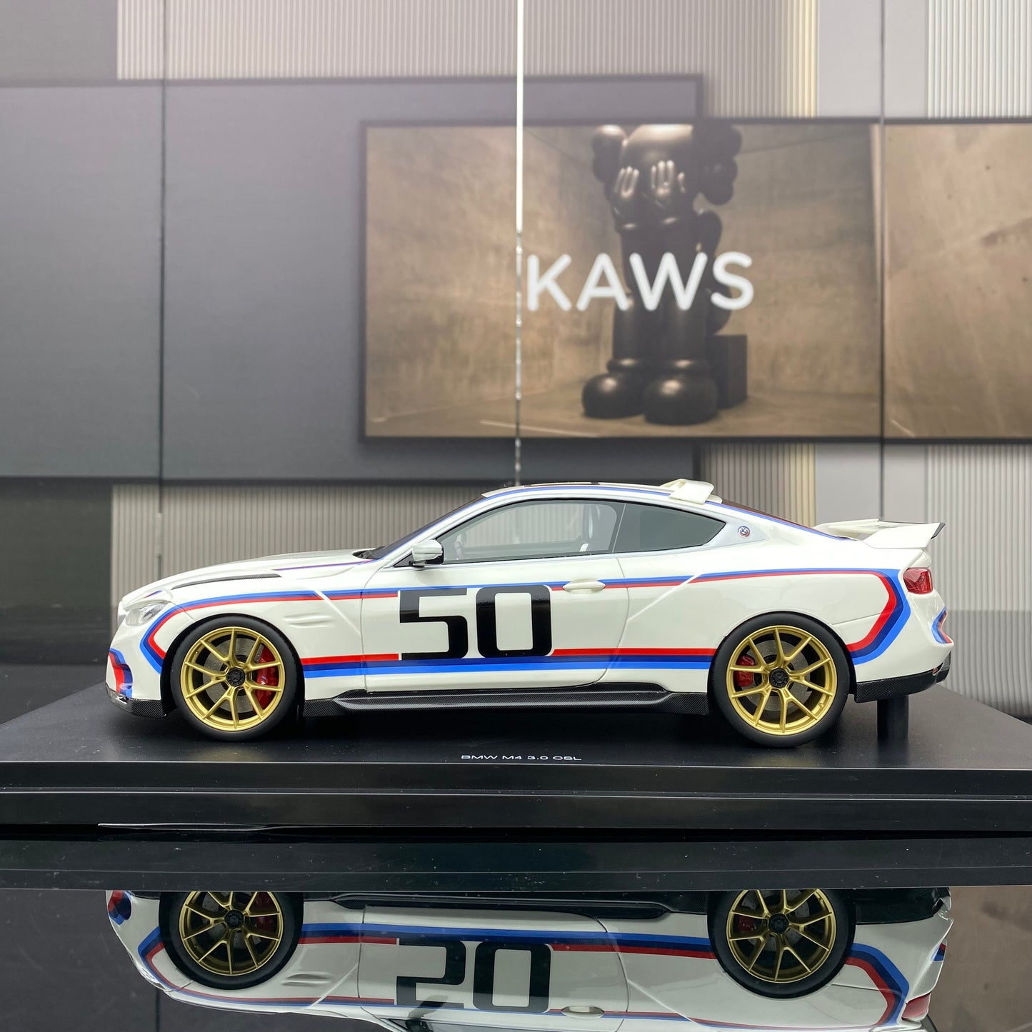 Topspeed 1:18 BMW M4 3.0 CSL simulation car model