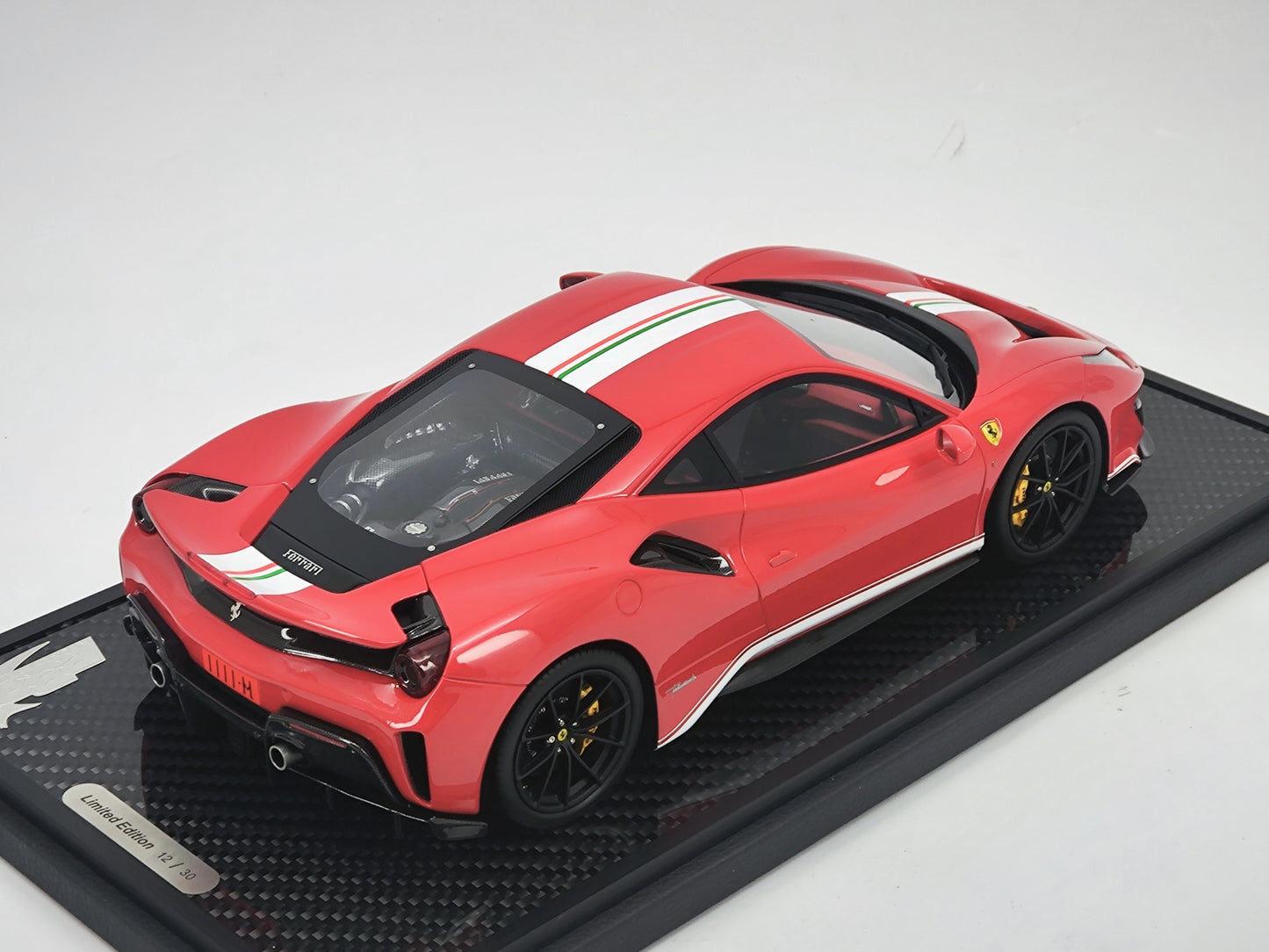 BBR 1/18 Ferrari 488 Pista Standard Red Model Car