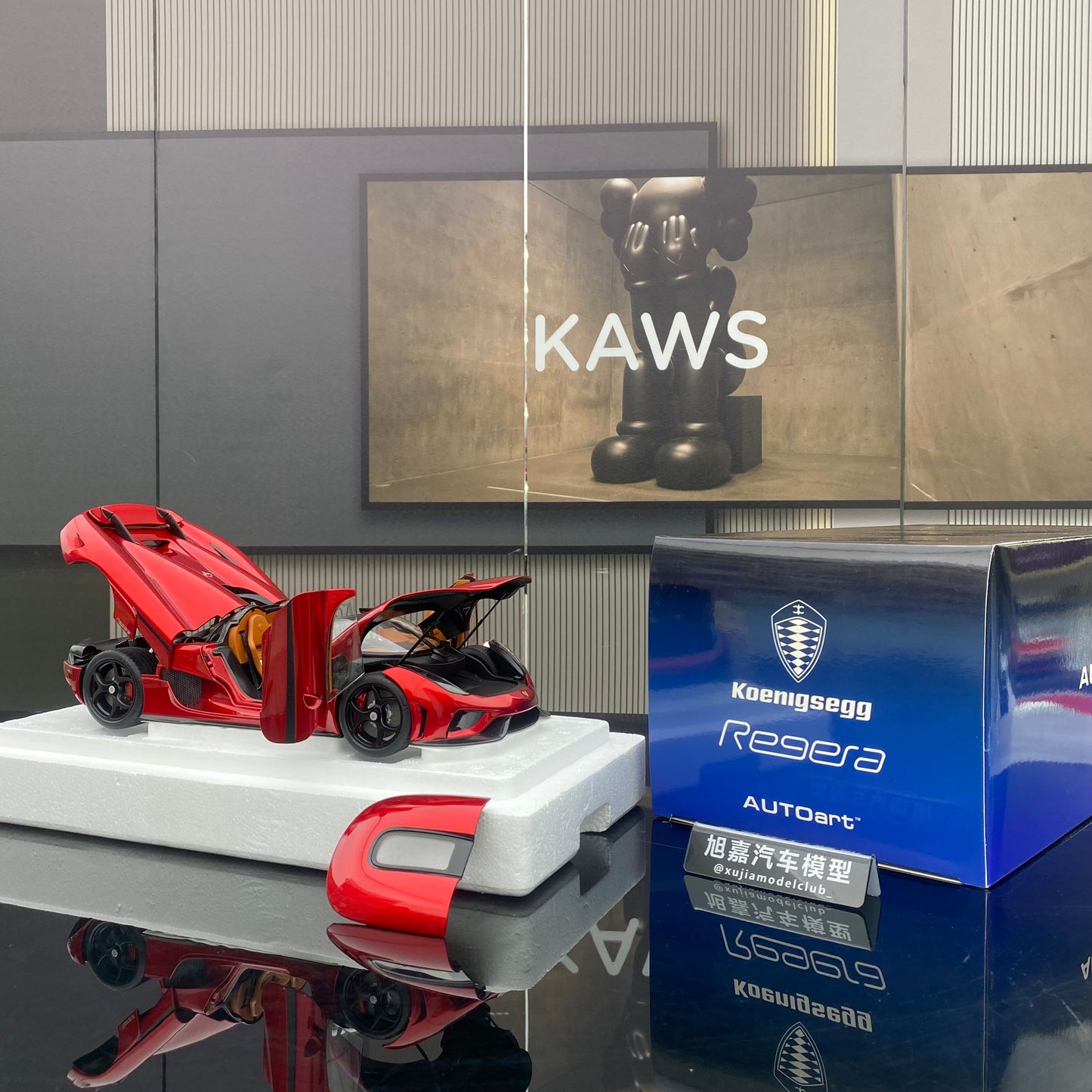 Adornos de simulación de coche Koenigsegg Regera a escala 1/18 de Atuo Art