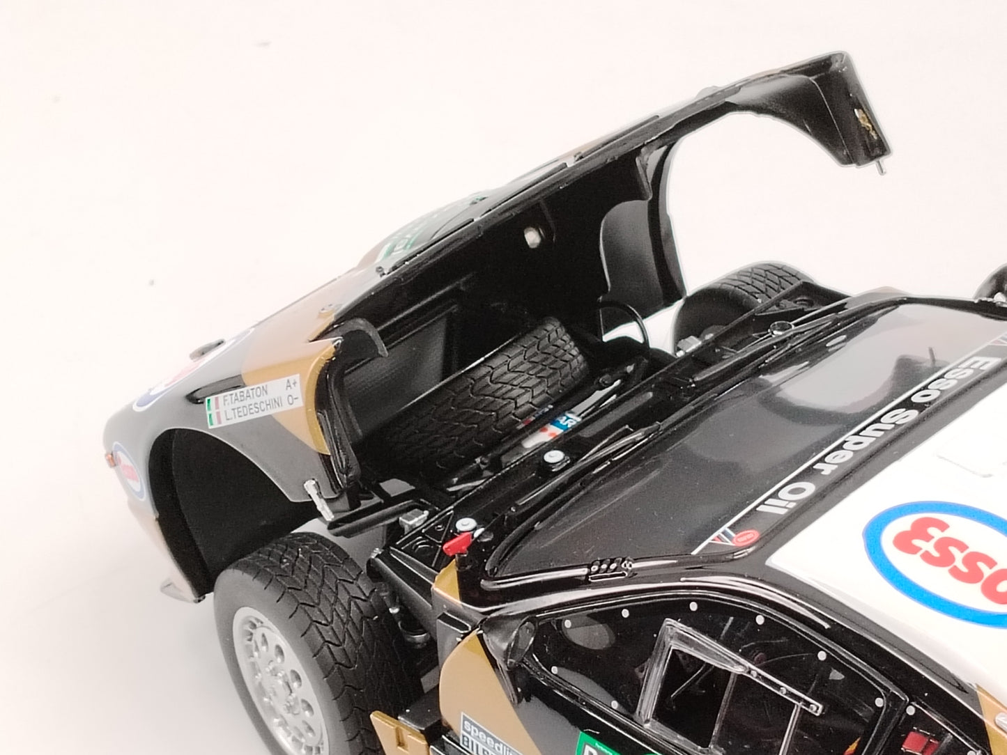 Kyosho 1/18 Lancia 037 1984 Piancavallo alloy car model