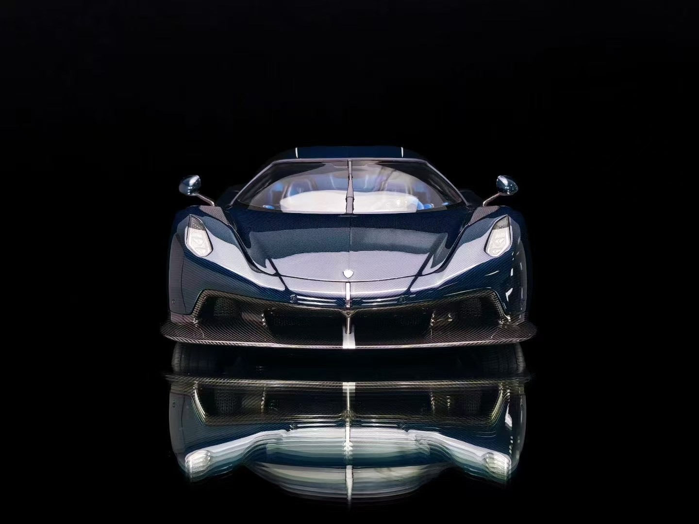 Frontiart 1/18 Koenigsegg Jesko Absolute Edition Carbon Black