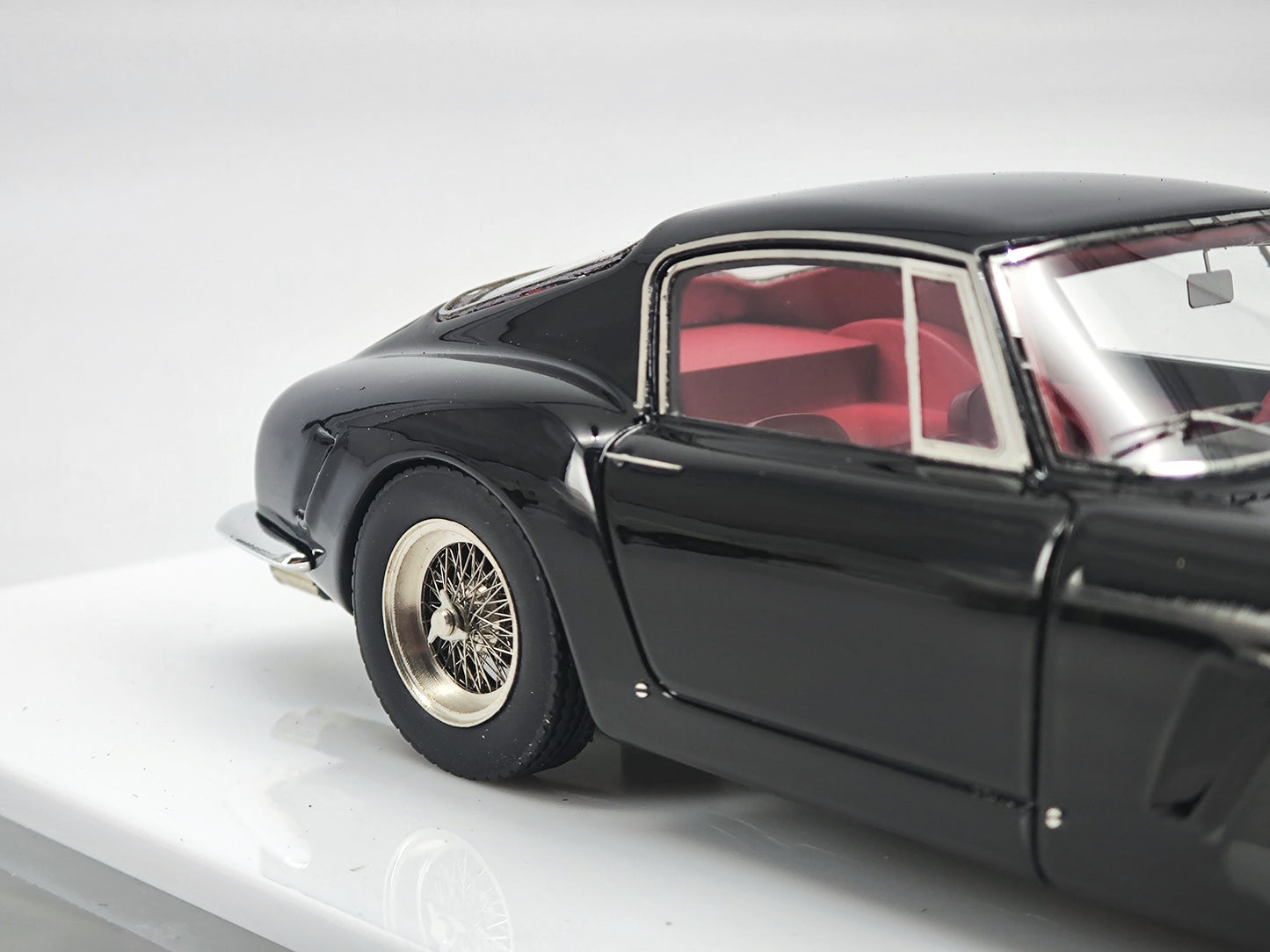 DMH 1/43 Ferrari 250SWB 1969 Simulation Car Model Ornaments