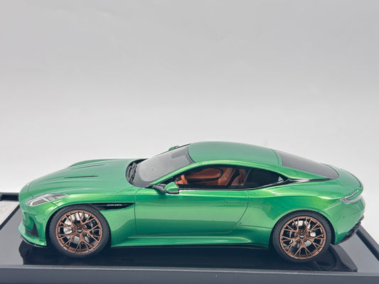 MOTORHELIX 1/18 Aston Martin DB12 COUPE Emerald Green Simulated Car Model