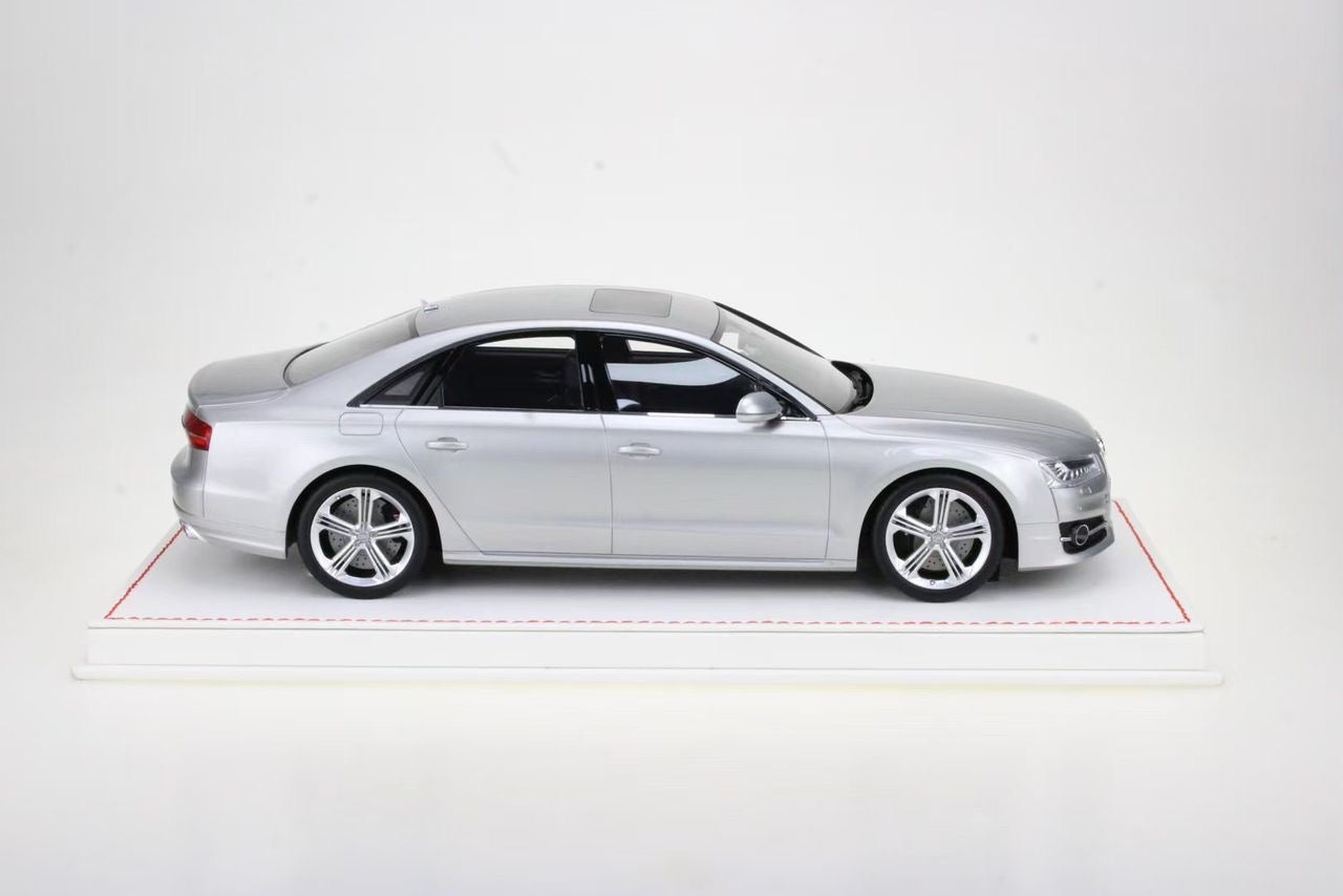 VAV 1/18 Audi S8 2014 Car Model