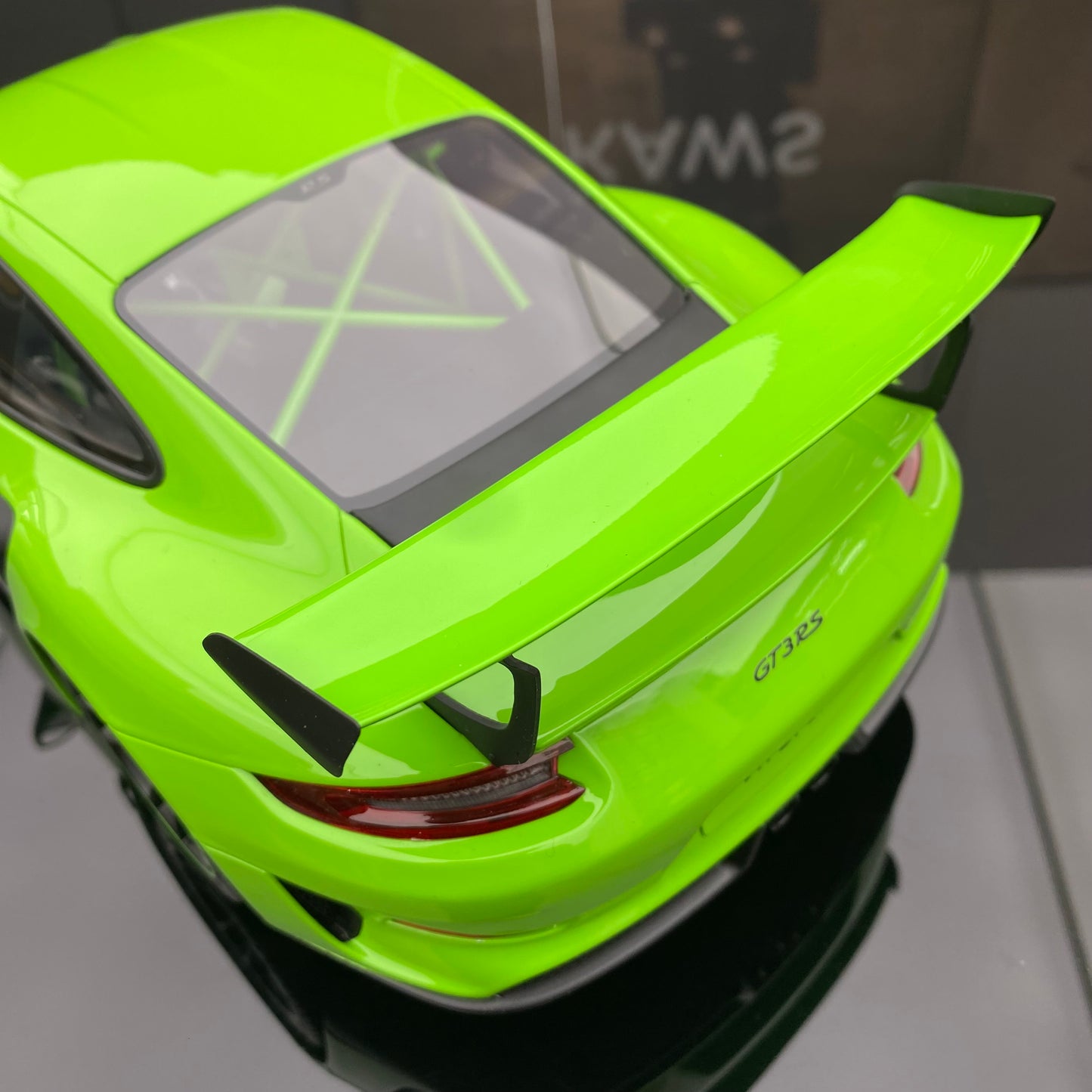 GT Spirit 1/12 Porsche 911 (991.2) GT3RS green simulation car model