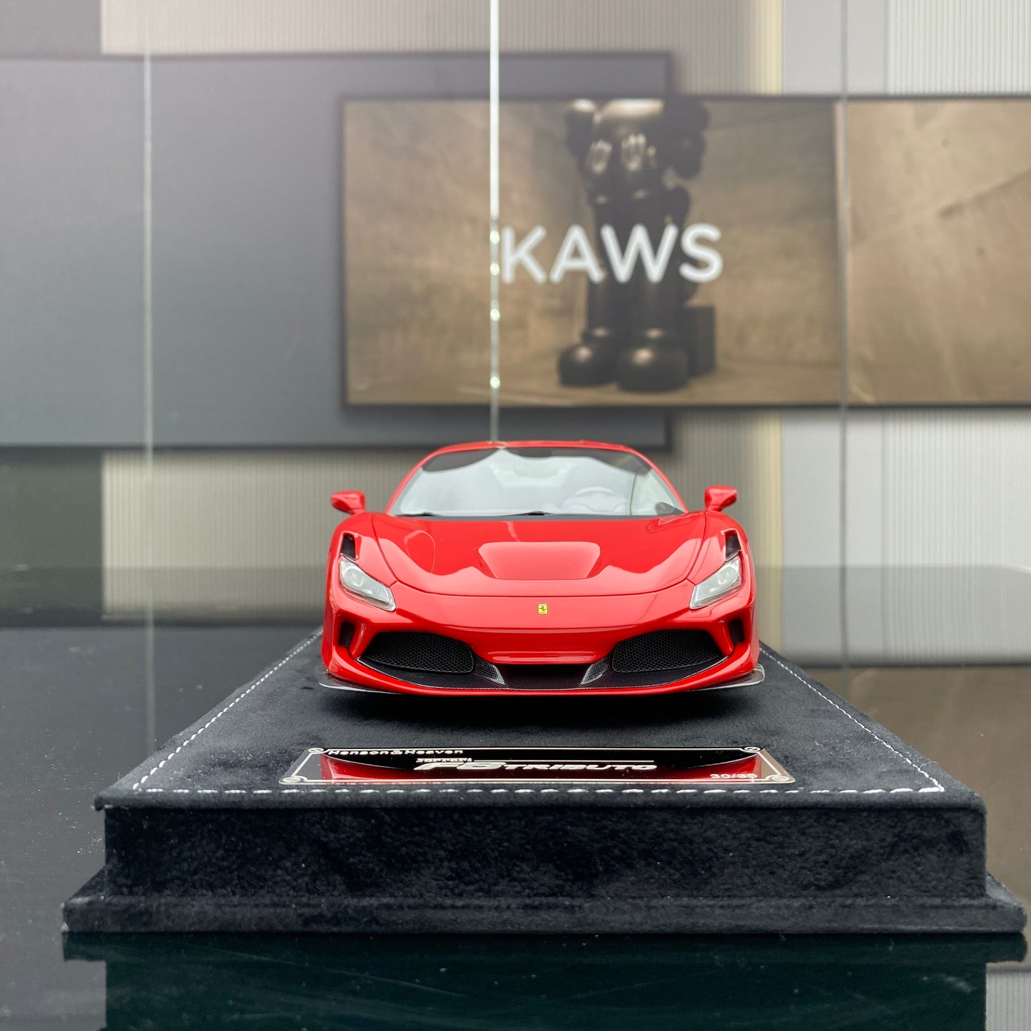 Adorno de coche Ferrari F8 Standard Red de edición limitada, modelo HH 1/18