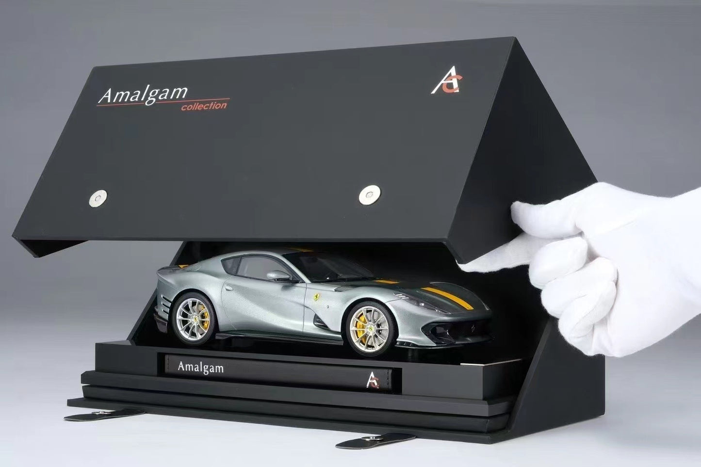 Amalgam 1:18 Ferrari 812 Competizione Cockburn Gray Resin Model