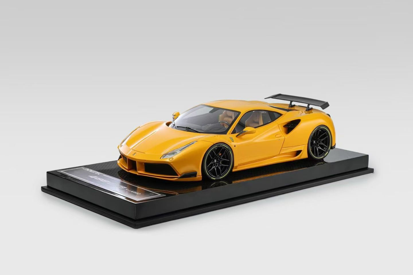 CE 1/18 Ferrari 488GTB N-Largo High-End Car Model