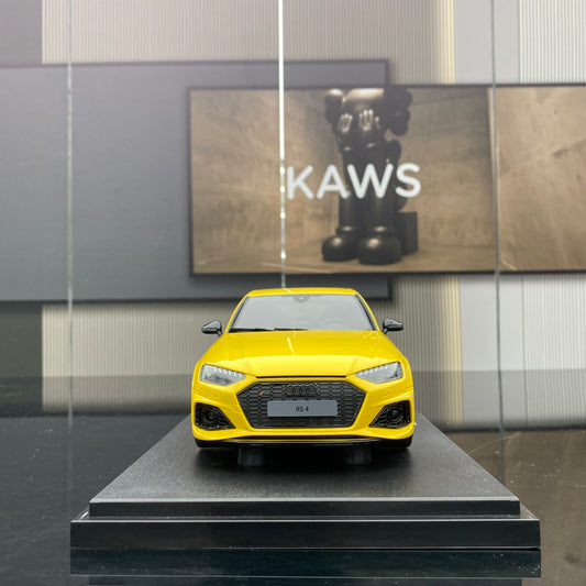 GT SpIrit 1/18 Audi RS4 Yellow Car Model Ornaments GT935