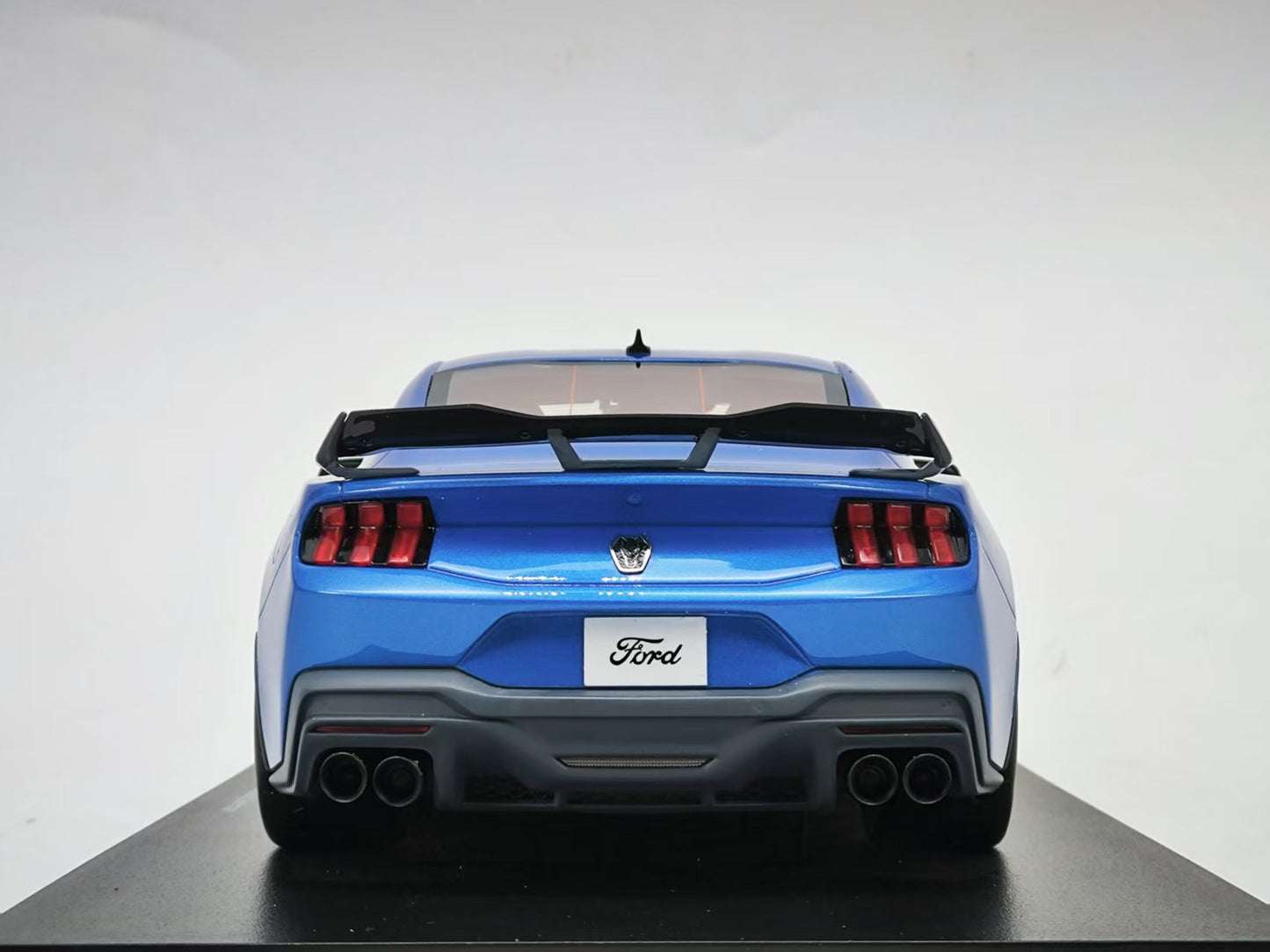 Topspeed 1/18 Ford Mustang Blue Resin Car Model TS0552