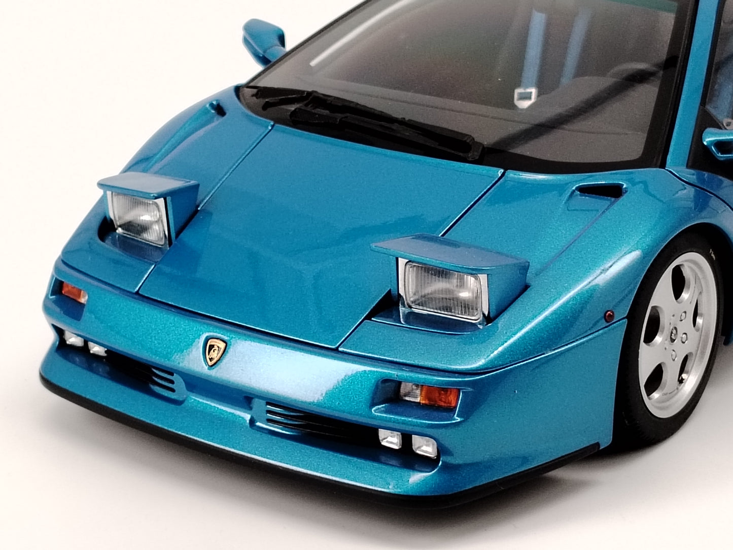 AUTO Art 1/18 Lamborghini DIABLO SE30 79156 Blue Car Model