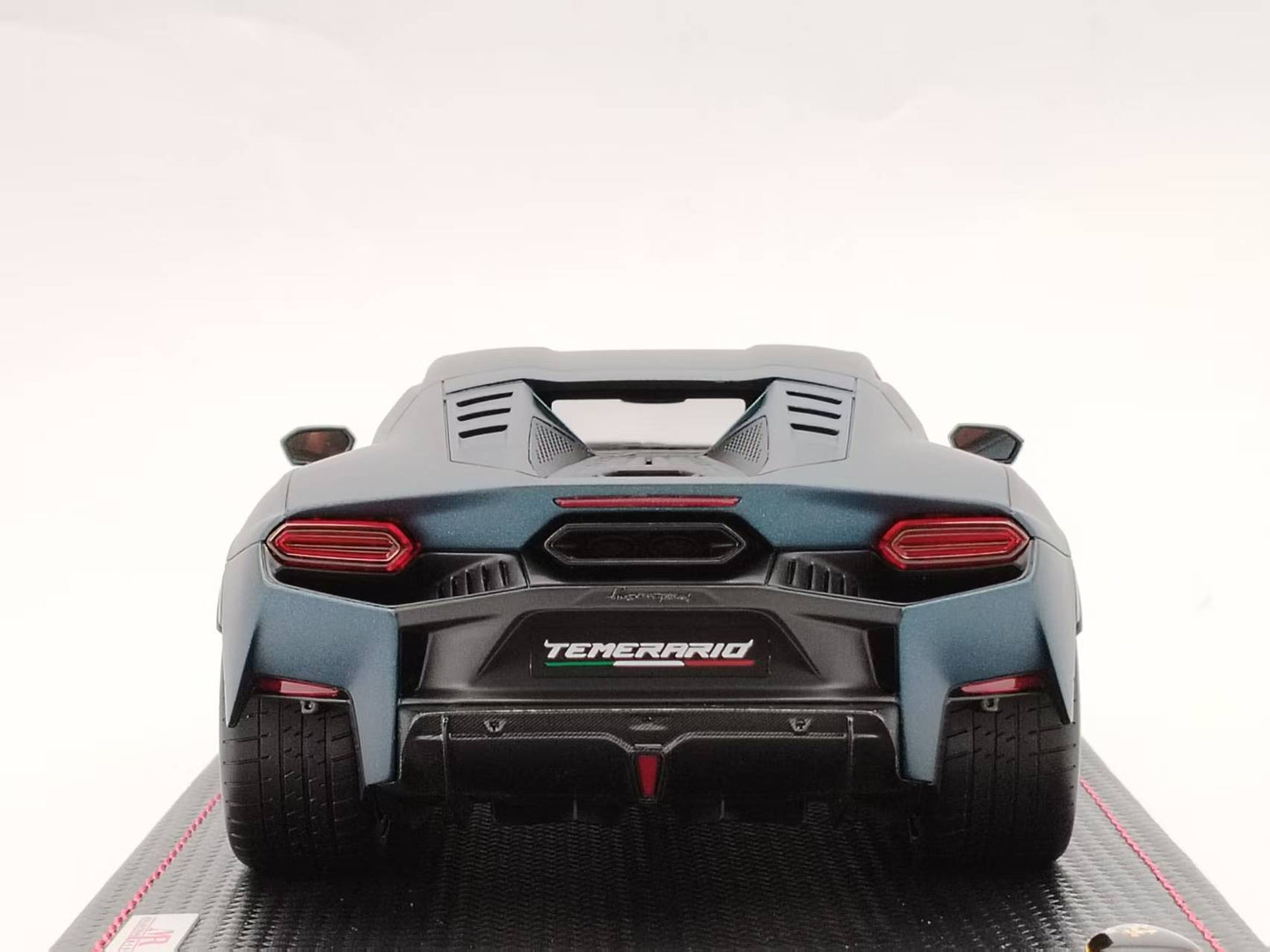 MR 1/18 Lamborghini New Calf Temerario Marinus Blue Resin Model LAMBO062B