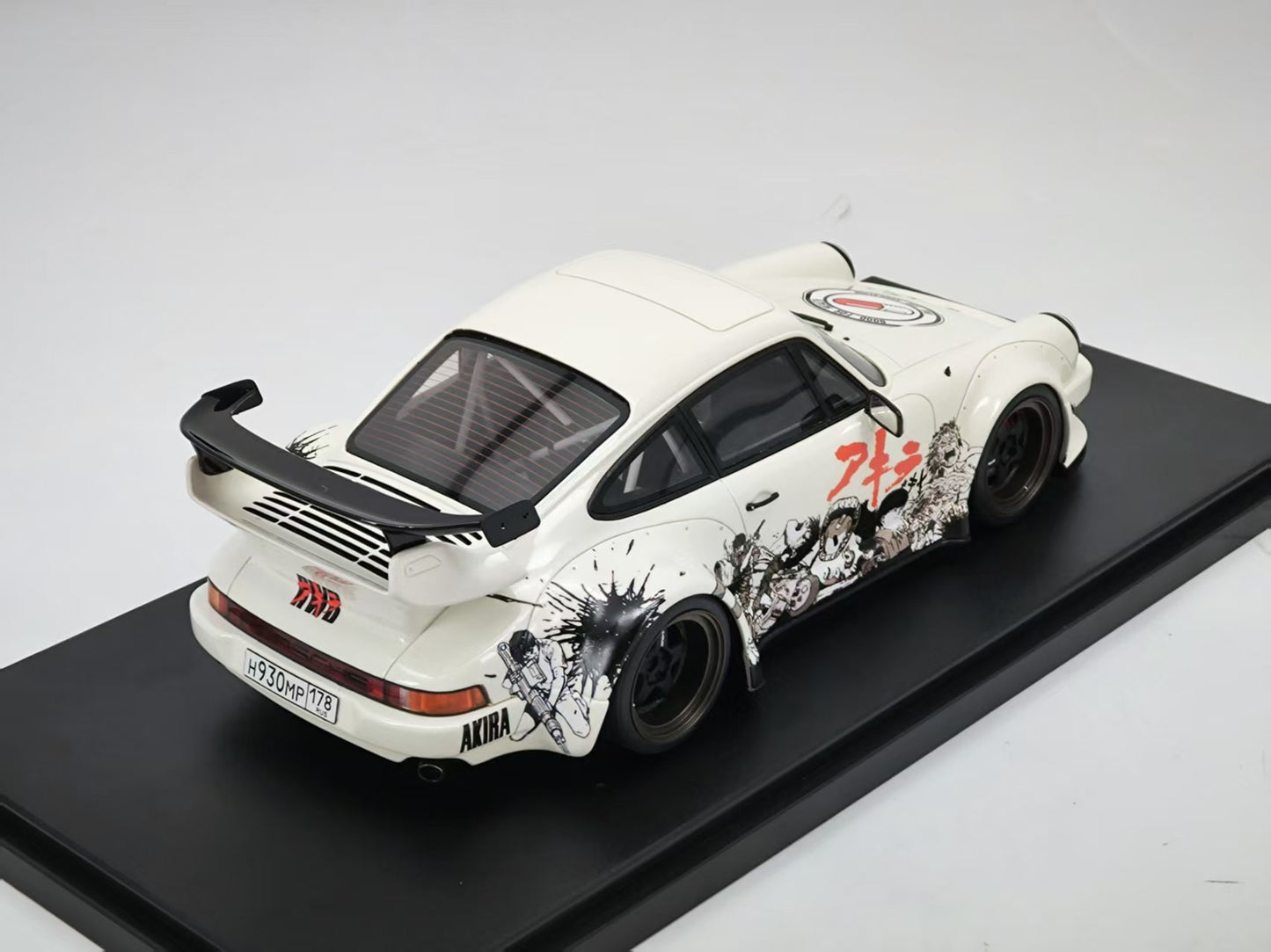 GT SPIRIT 1/18 Porsche AKIRA Resin Car Model