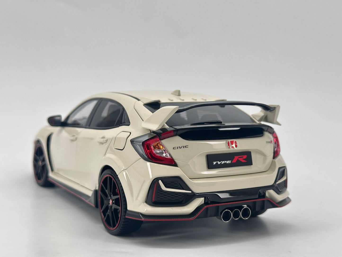 LCD 1/18 Honda Civic TYPE R FK8 White Alloy Car Model