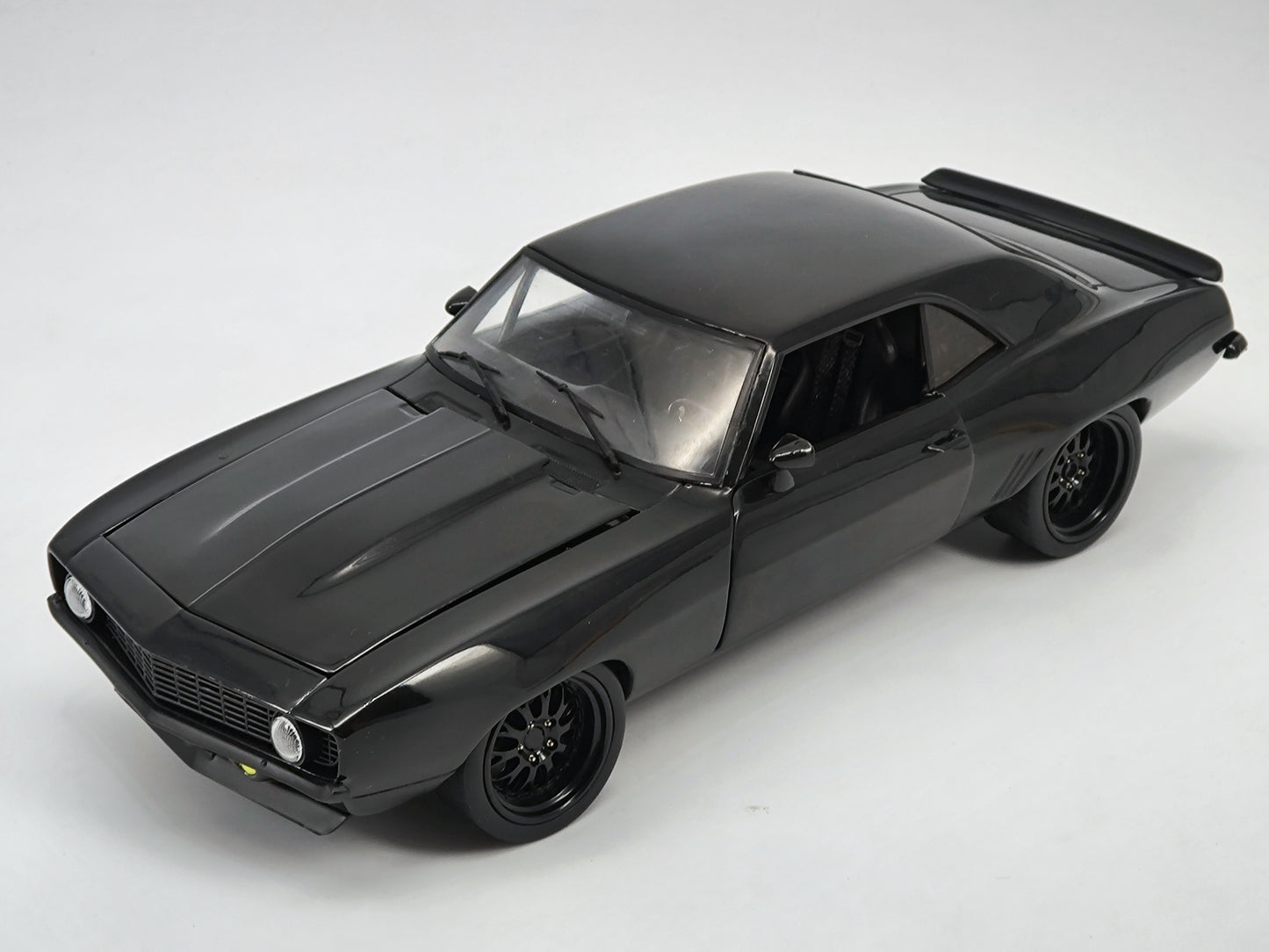 GMP 1/18 Chevrolet Camaro Street Diecast Car Simulator Realistic Car Model