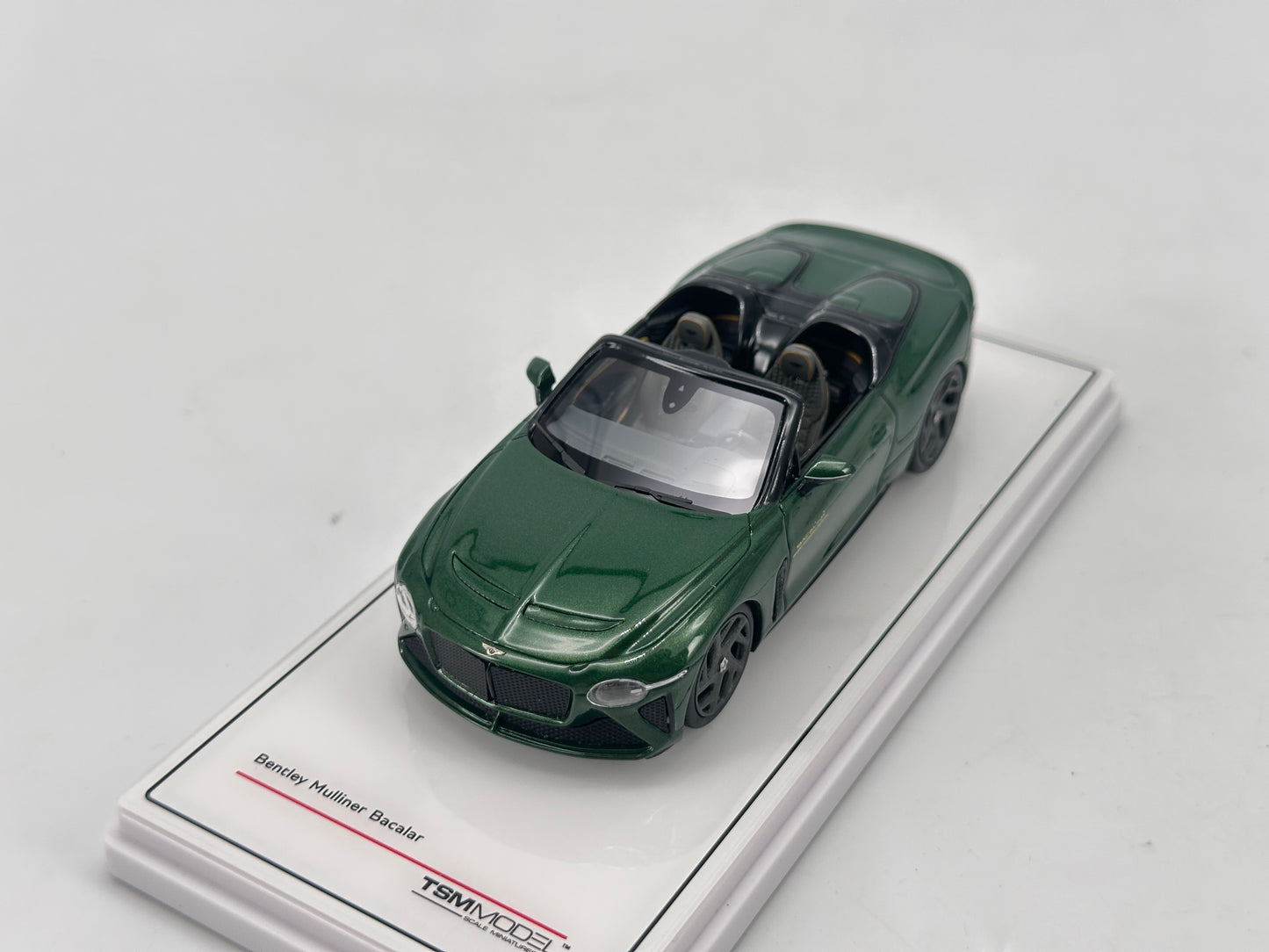 TSM 1/43 Bentley MULLINER BACALAR in Green, Simulation Model Ornament