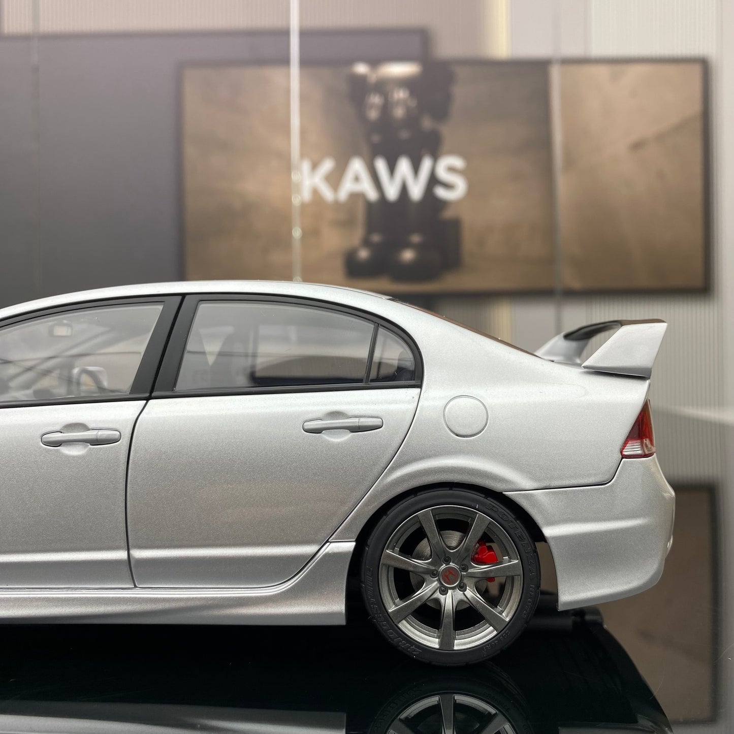 MOTORHELIX 1/18 Honda Civic Type R(FD2)2007 alloy car model