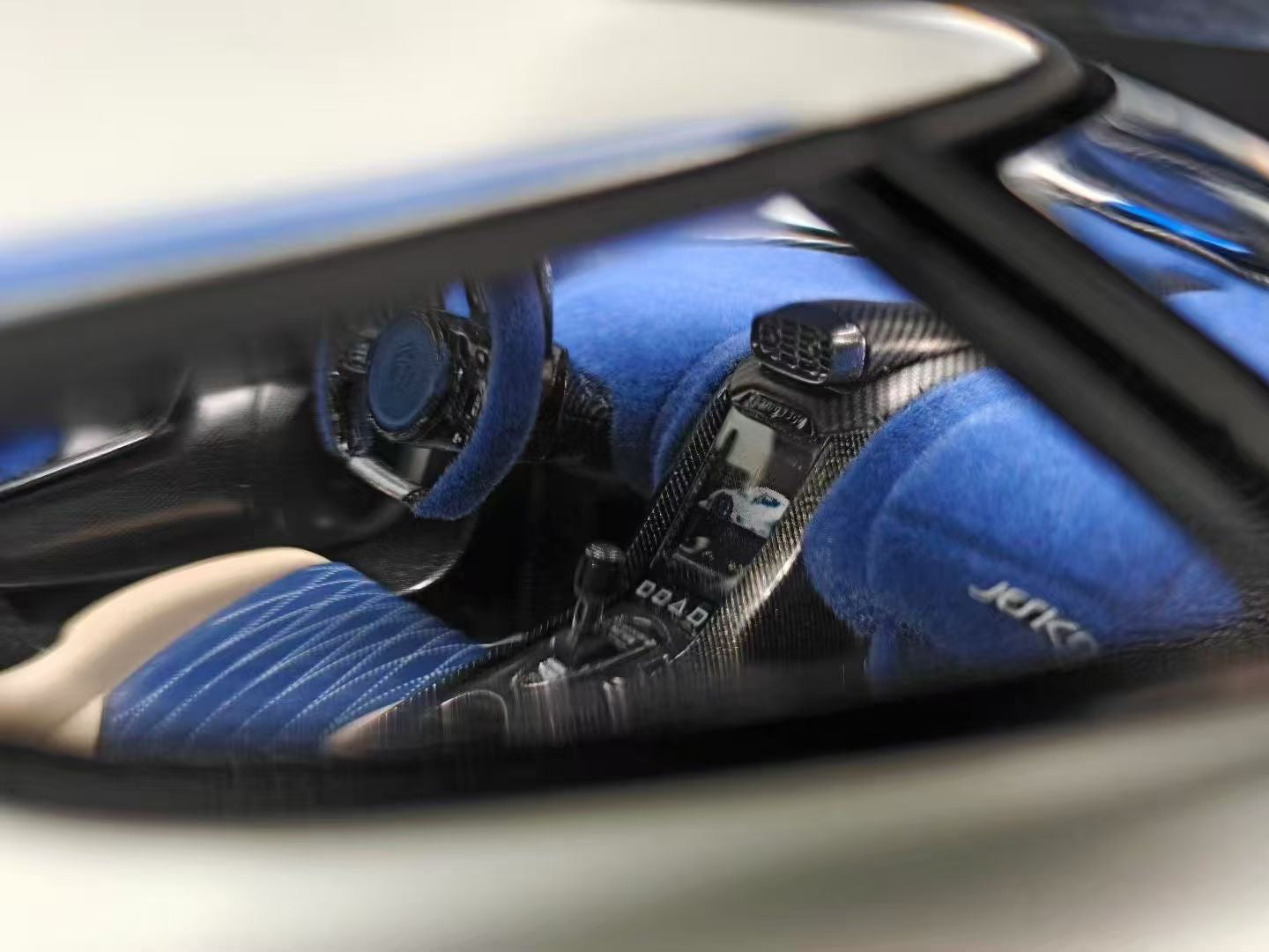 Frontiart 1/18 Koenigsegg Jesko Crystal White