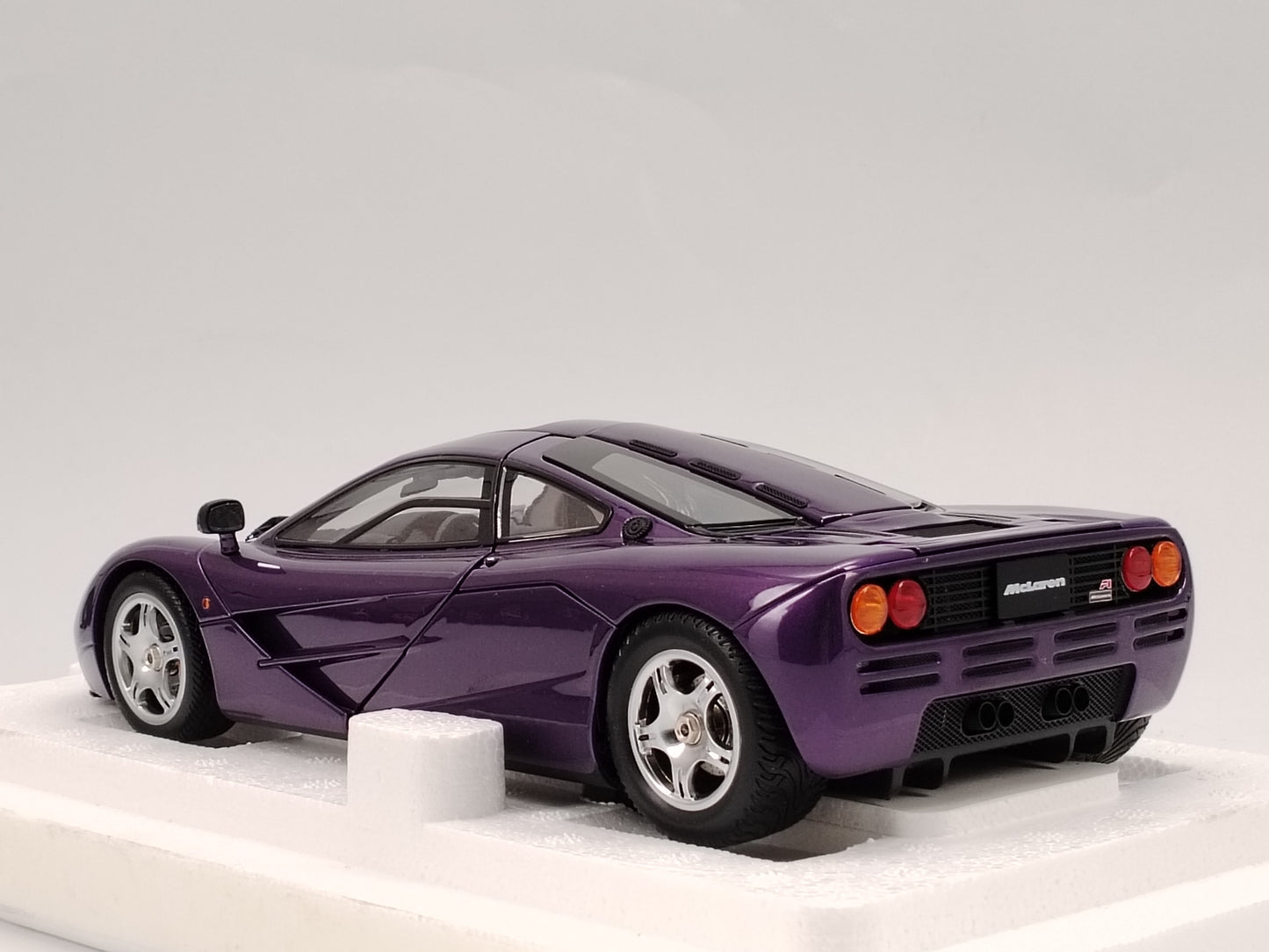 LCD 1/18 McLaren F1 XP5 Pearl Purple All-Opening Alloy Car Model