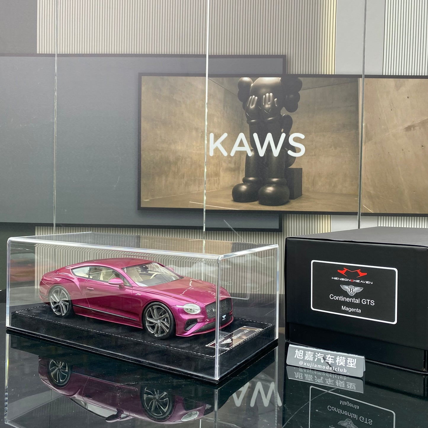 HH Model 1/18 Bentley Continental GTS Limited Edition Car Model