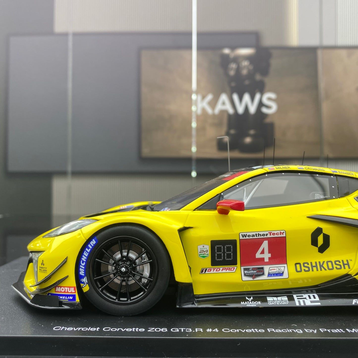 Topspeed 1/18 Chevrolet Corvette GT3.R #4 resin car model ornaments