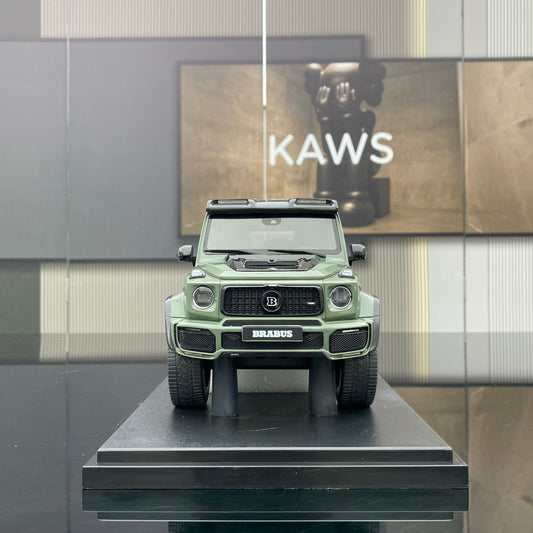 GT Spirit 1/18 Mercedes-Benz Brabus 800 4x4 Big G resin limited edition car model with display box