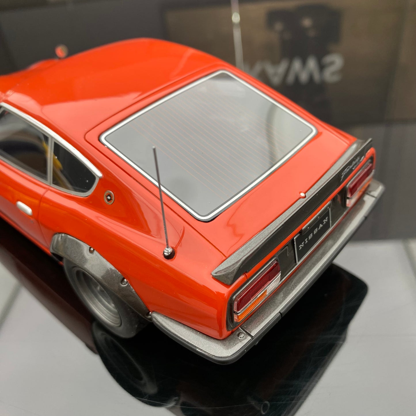 OTTO 1/18 Nissan FAIRLADY 240ZG red resin sealed car model ornament