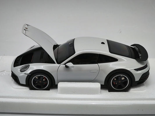 MINICHAMPS 1/18 Porsche 911 DAKAR Gray Alloy Car Model