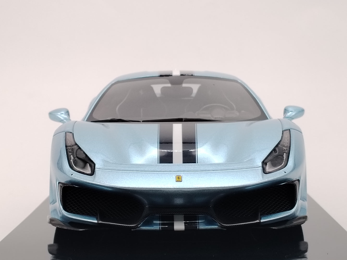 Amalgam 1/18 Ferrari 488 PISTA Ice Blue Limited Edition Scale Model Car