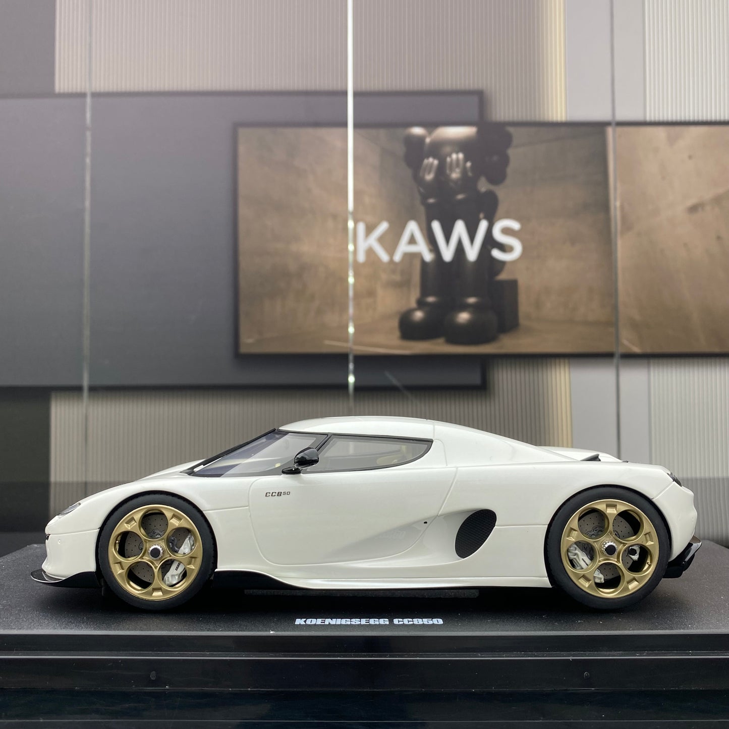 GT spirit 1/18 Koenigsegg CC850 simulation car model ornaments GT903
