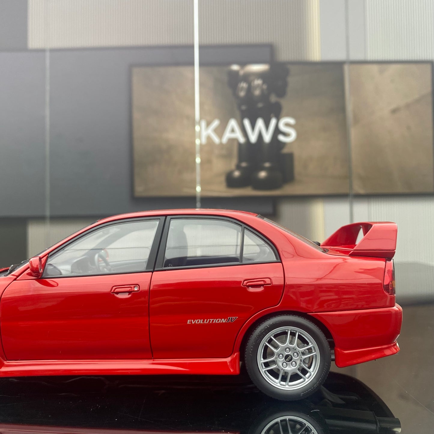 MOTORHELIX 1/18 Mitsubishi Lancer Evolution IV Palma Red Alloy Car Model