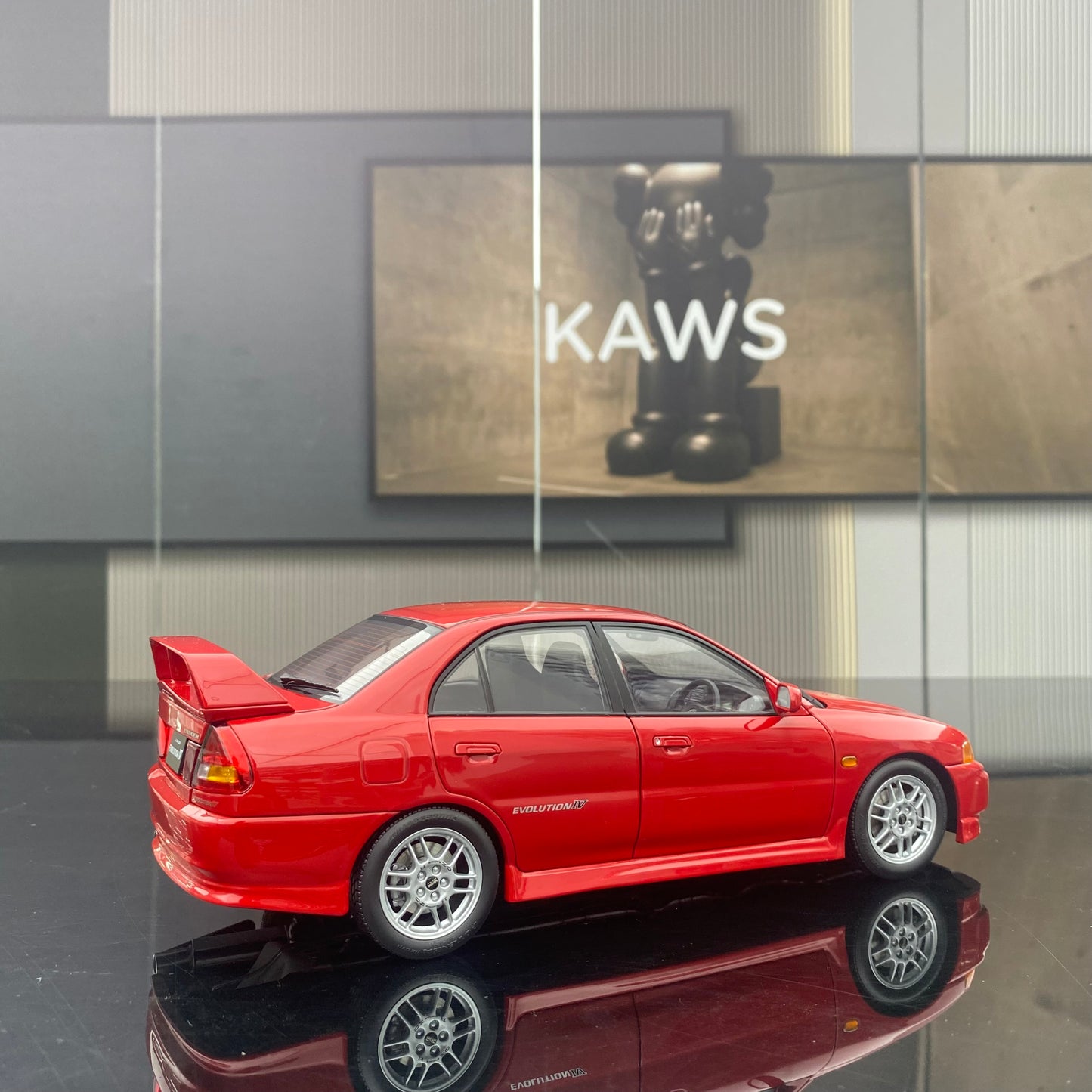 MOTORHELIX 1/18 Mitsubishi Lancer Evolution IV Palma Red Alloy Car Model