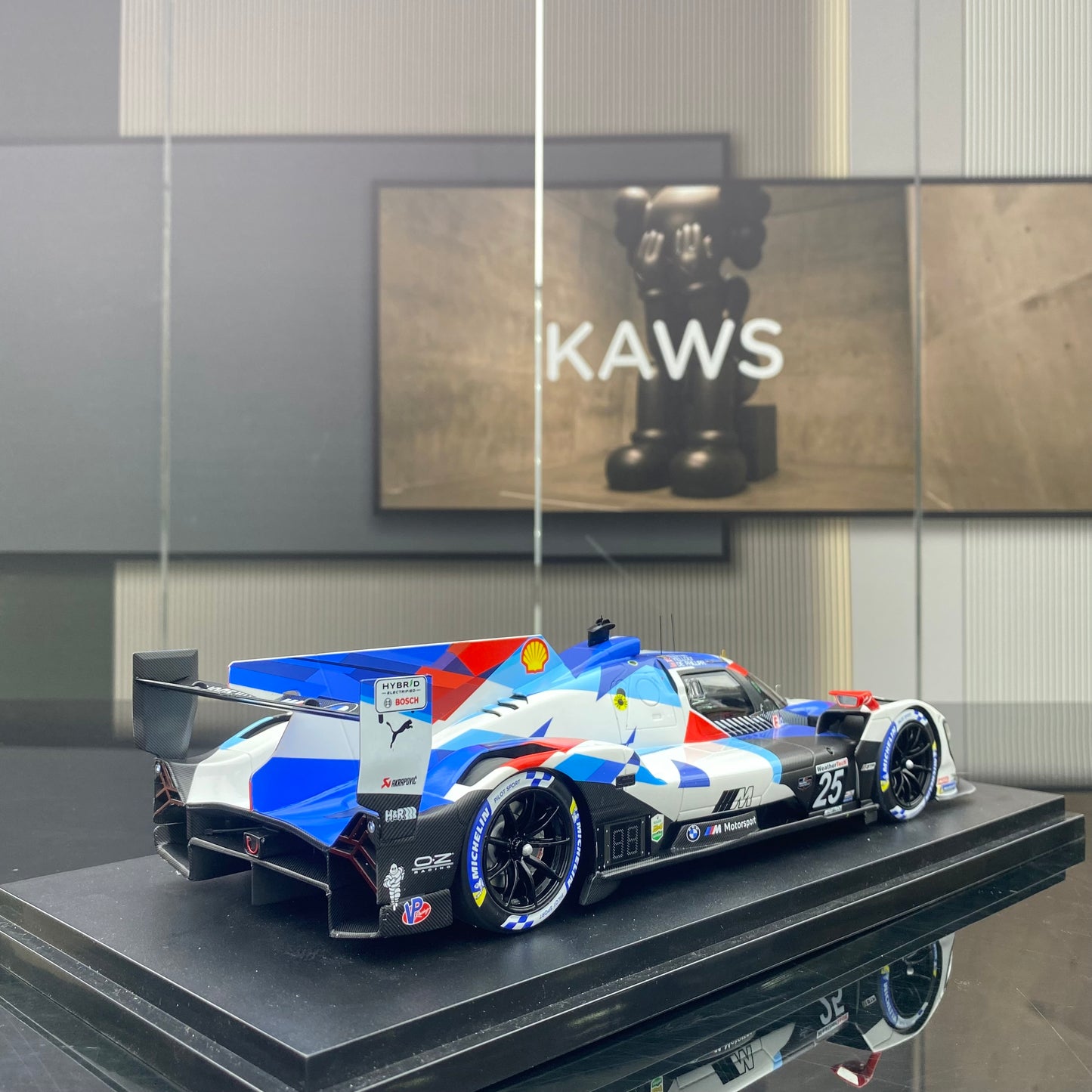 Topspeed 1/18 BMW M Hybrid V8GTP #25 Fine Simulation Car Model