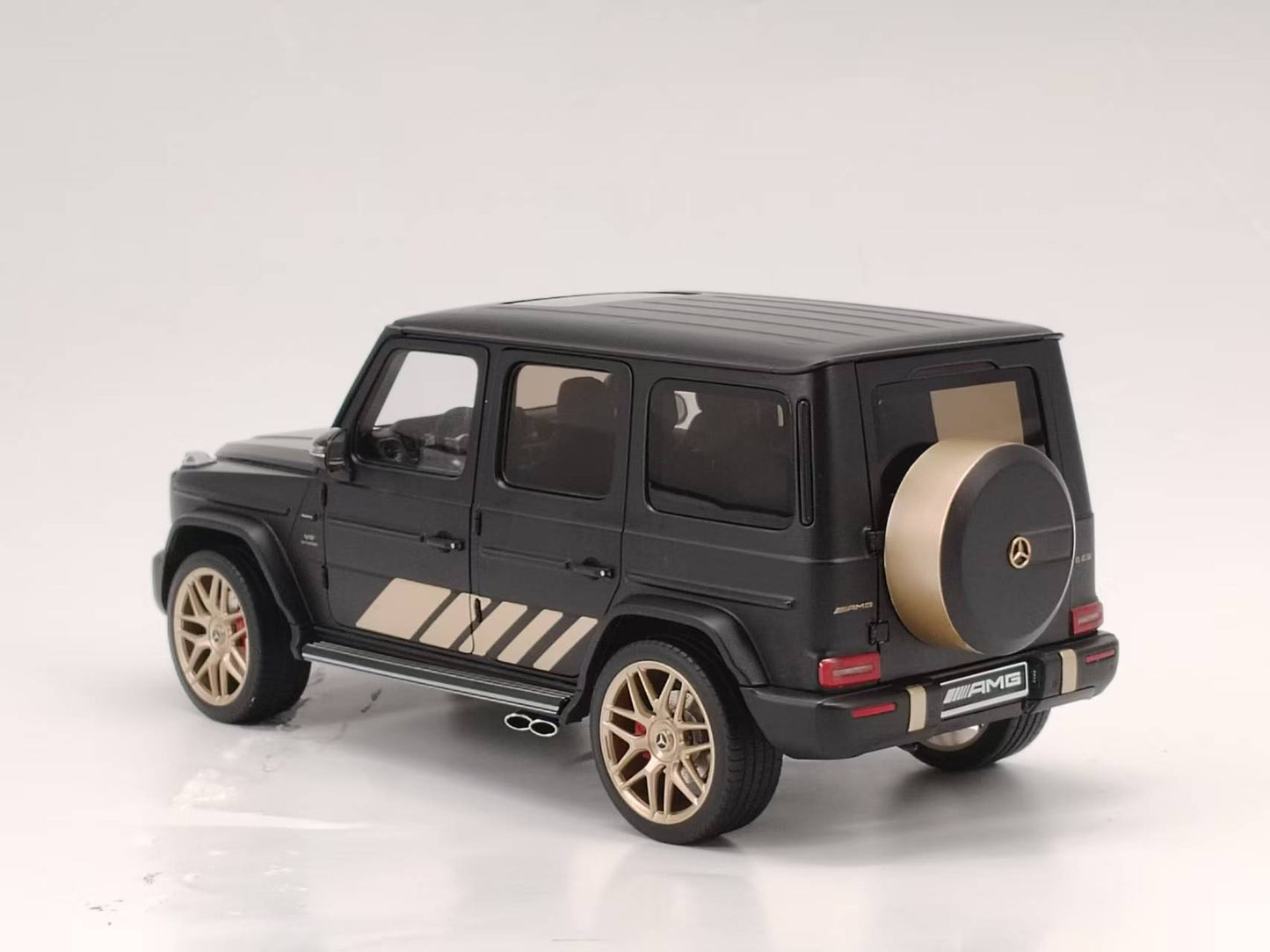 Almost Real 1/18 Mercedes-Benz AMG G63 Grand Edition Jiachen Collection Version, Black, Alloy Car Model 820805
