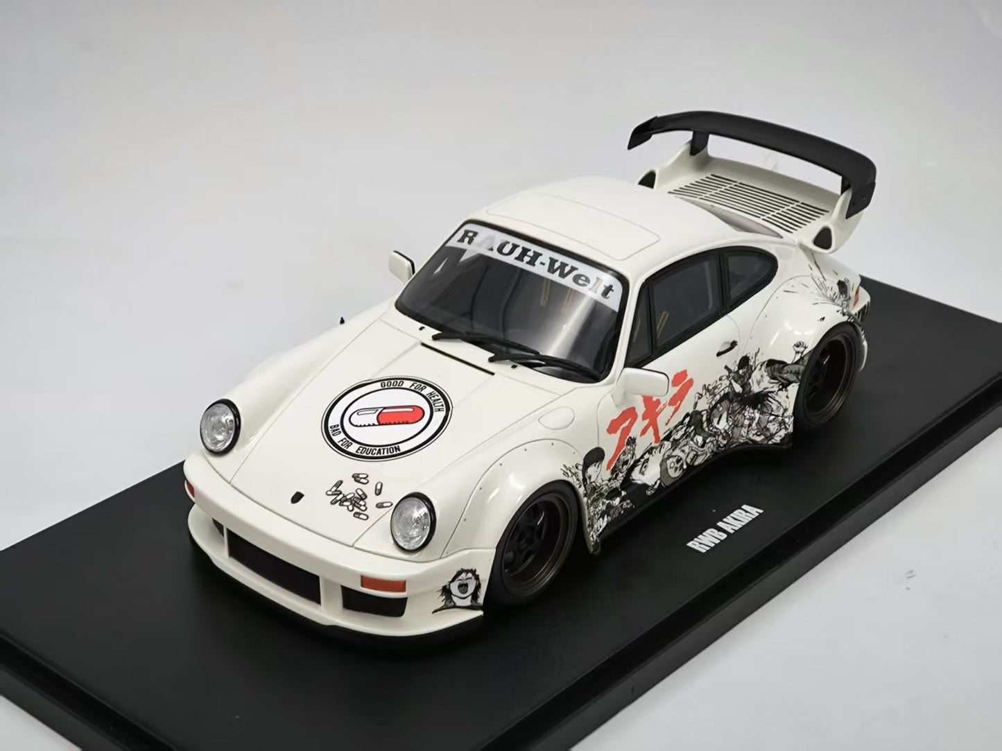 GT SPIRIT 1/18 Porsche AKIRA Resin Car Model