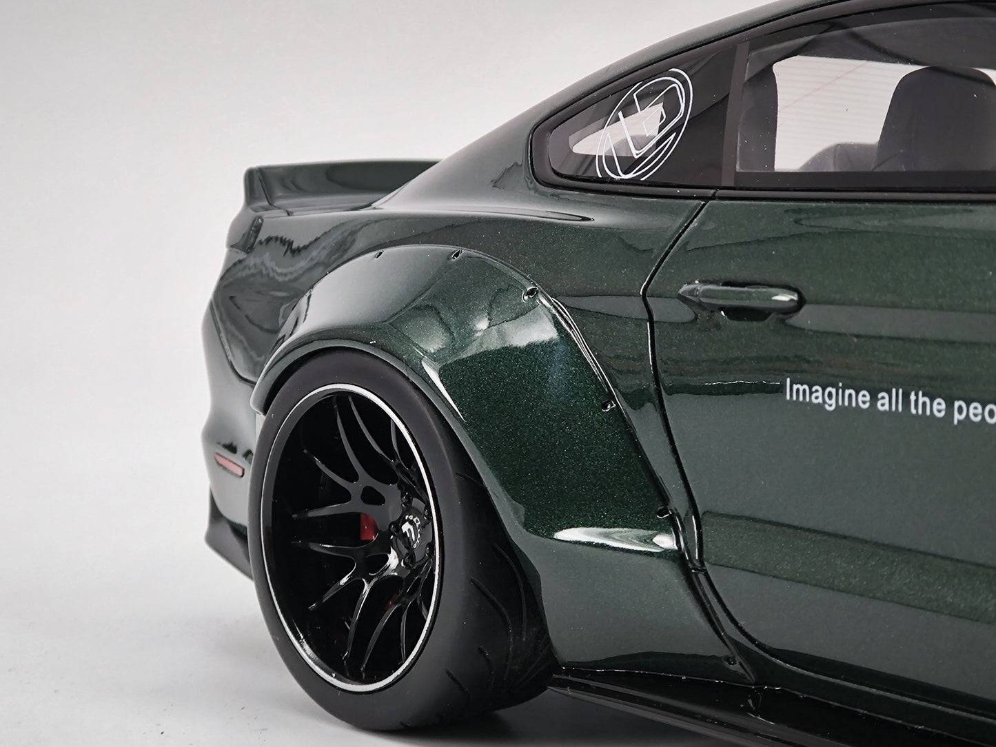 GT SPIRIT 1/18 Ford Mustang lbwk dark green simulation car model ornaments GT838