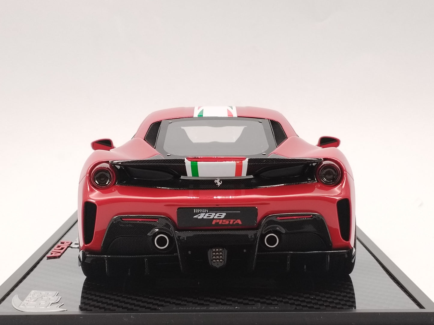 BBR 1/18 Ferrari 488 PISTA PILOTI #108 Red Model Car