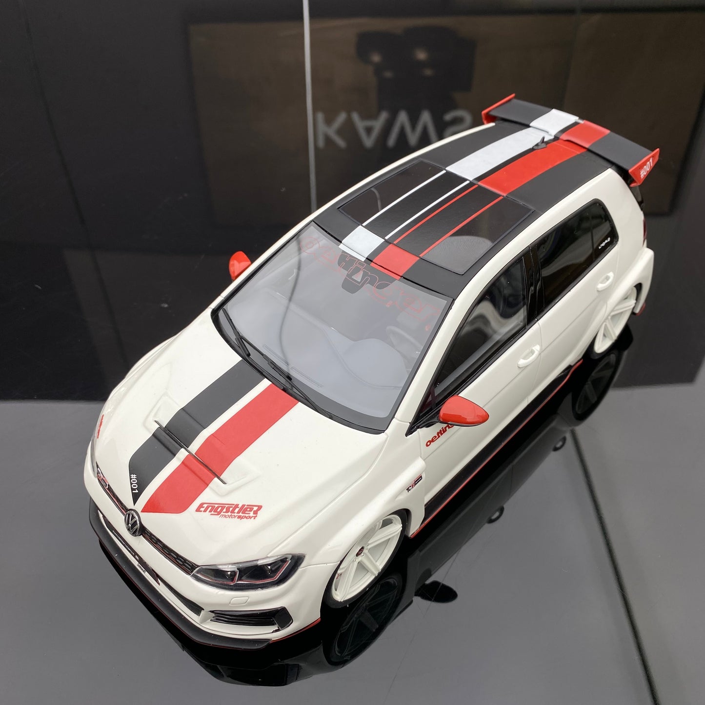 OTTO 1/18 Volkswagen GOLF VII GTI OETTINGER PURE white car model