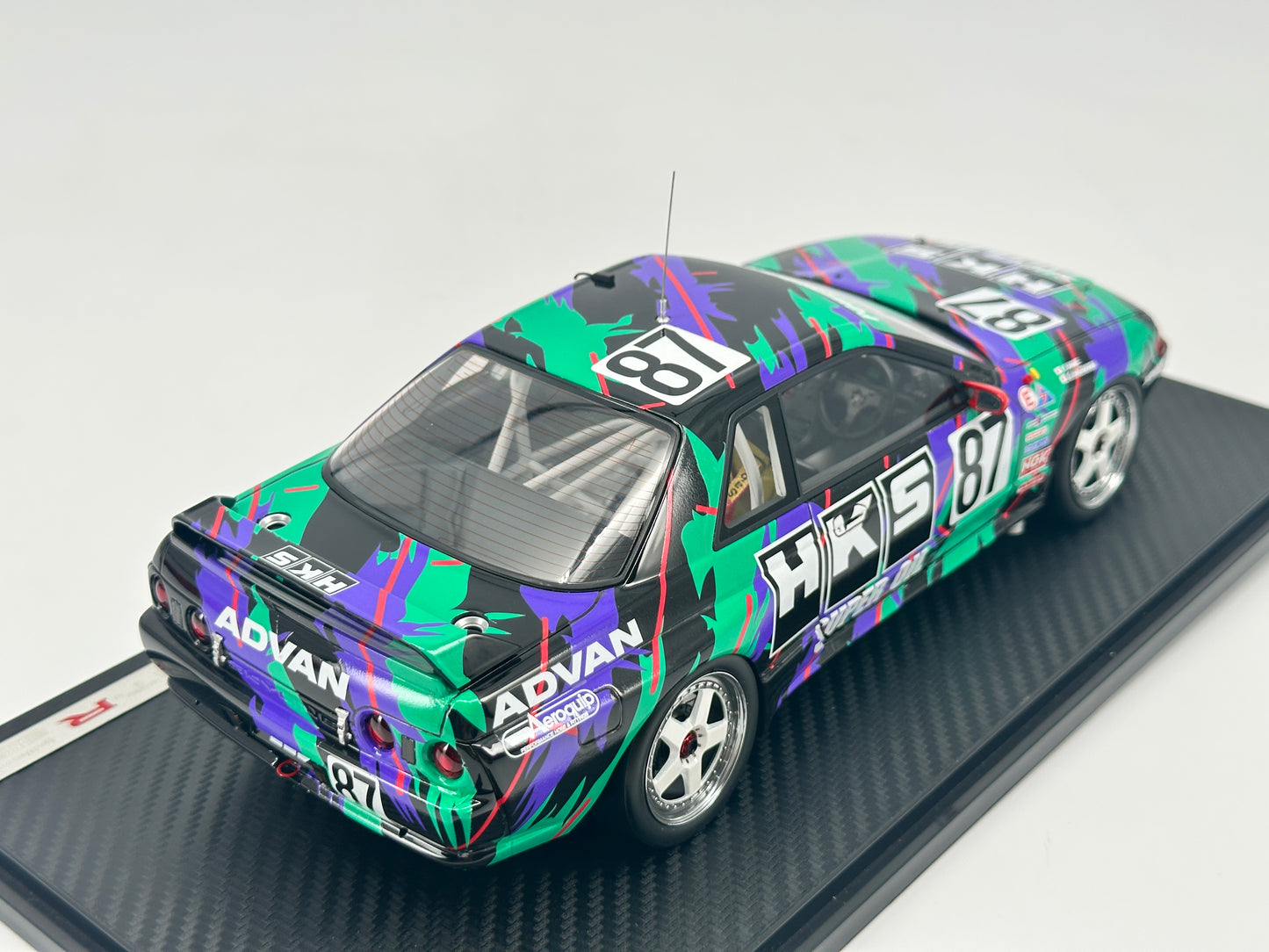 Ignition Model 1/18 Nissan R32 HKS SKYLINE #87 black and green paint simulation model