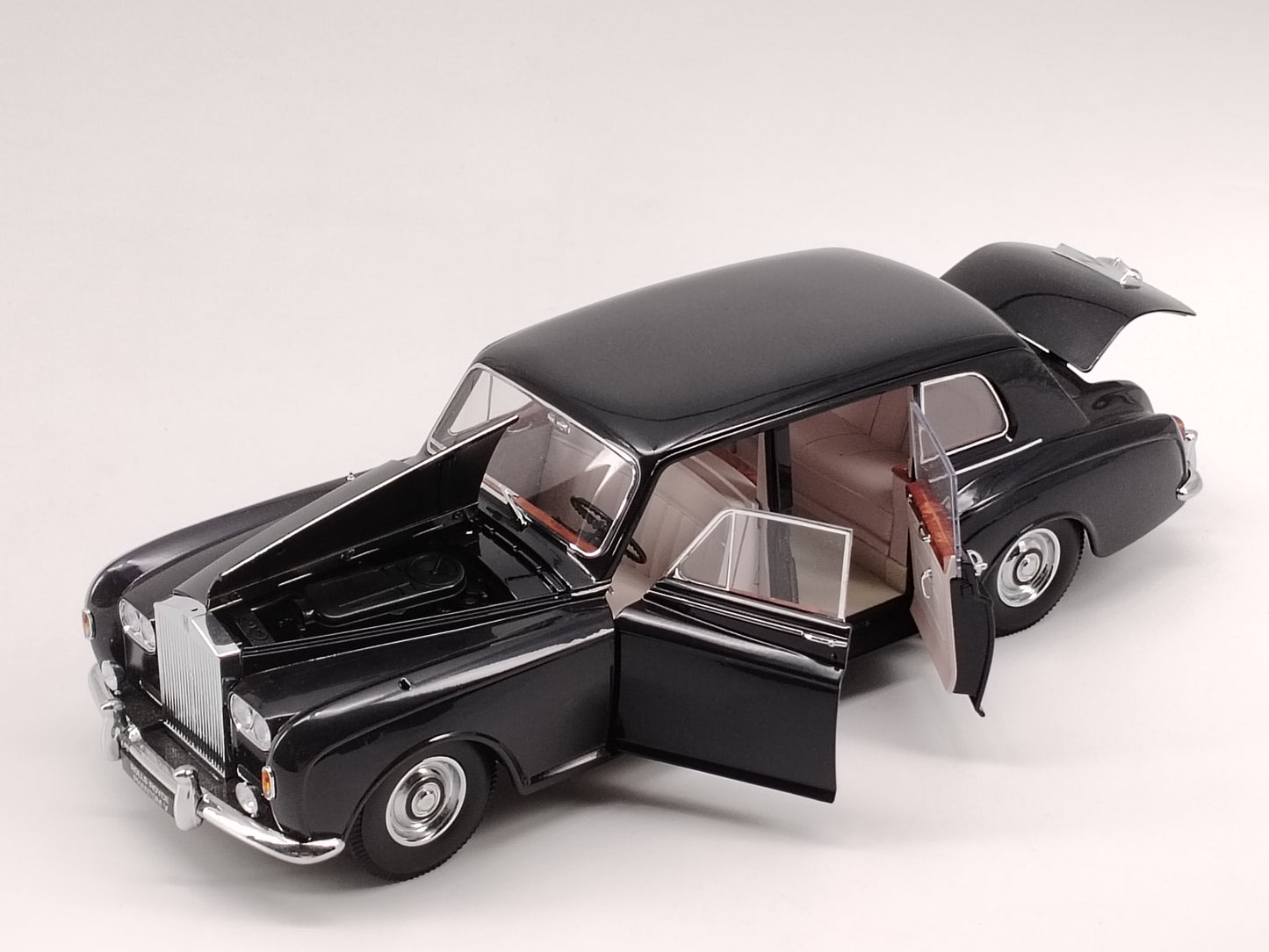 Paragon 1/18 Rolls-Royce Phantom 5th Generation Alloy Car Model Ornaments Birthday Gift