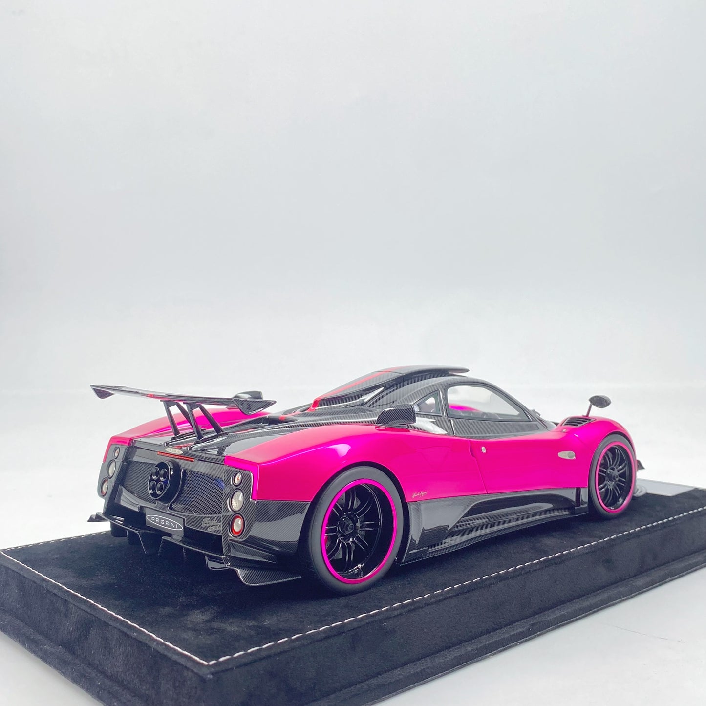 HH Model 1/18 Pagani Zonda Cinque Coupe Limited Edition Model Car