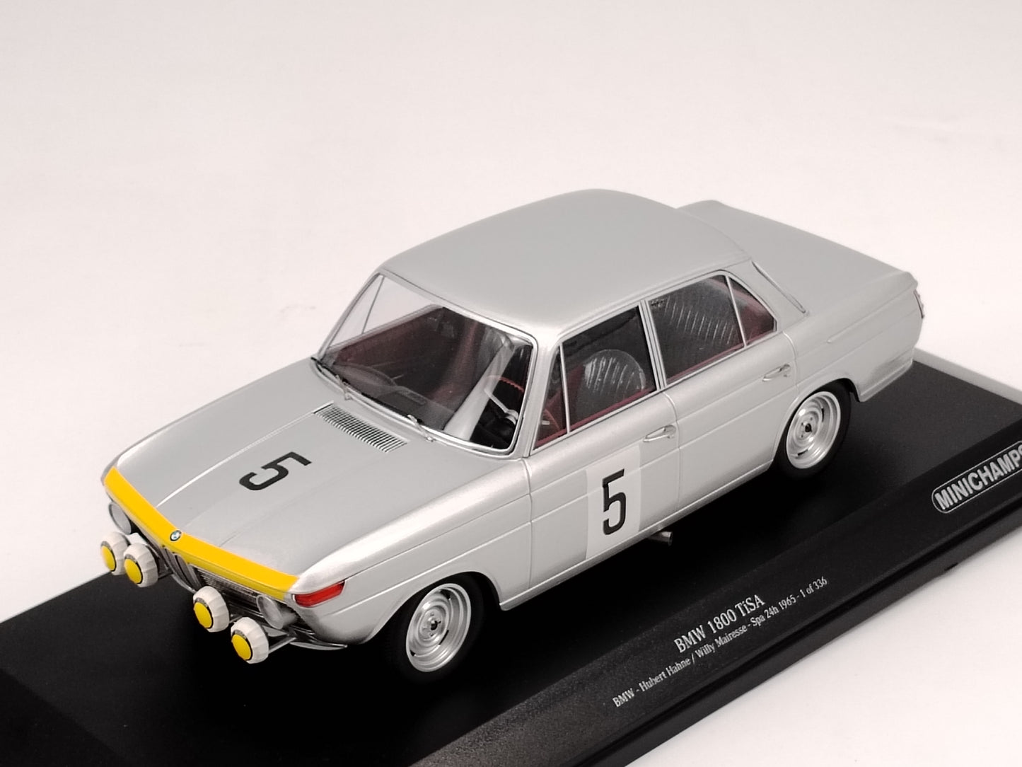 MINICHAMPS 1/18 BMW 1800 TISA HUHNE/MAIRESSE 24 HOURS Die Casting Mode Car