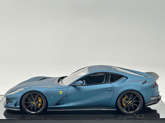 DINOMDOEL 1/18 Ferrari 812 SUPERFAST Black Base Matte Blue Car Model Birthday Gift