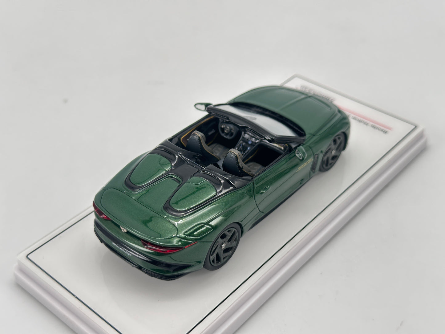 TSM 1/43 Bentley MULLINER BACALAR in Green, Simulation Model Ornament