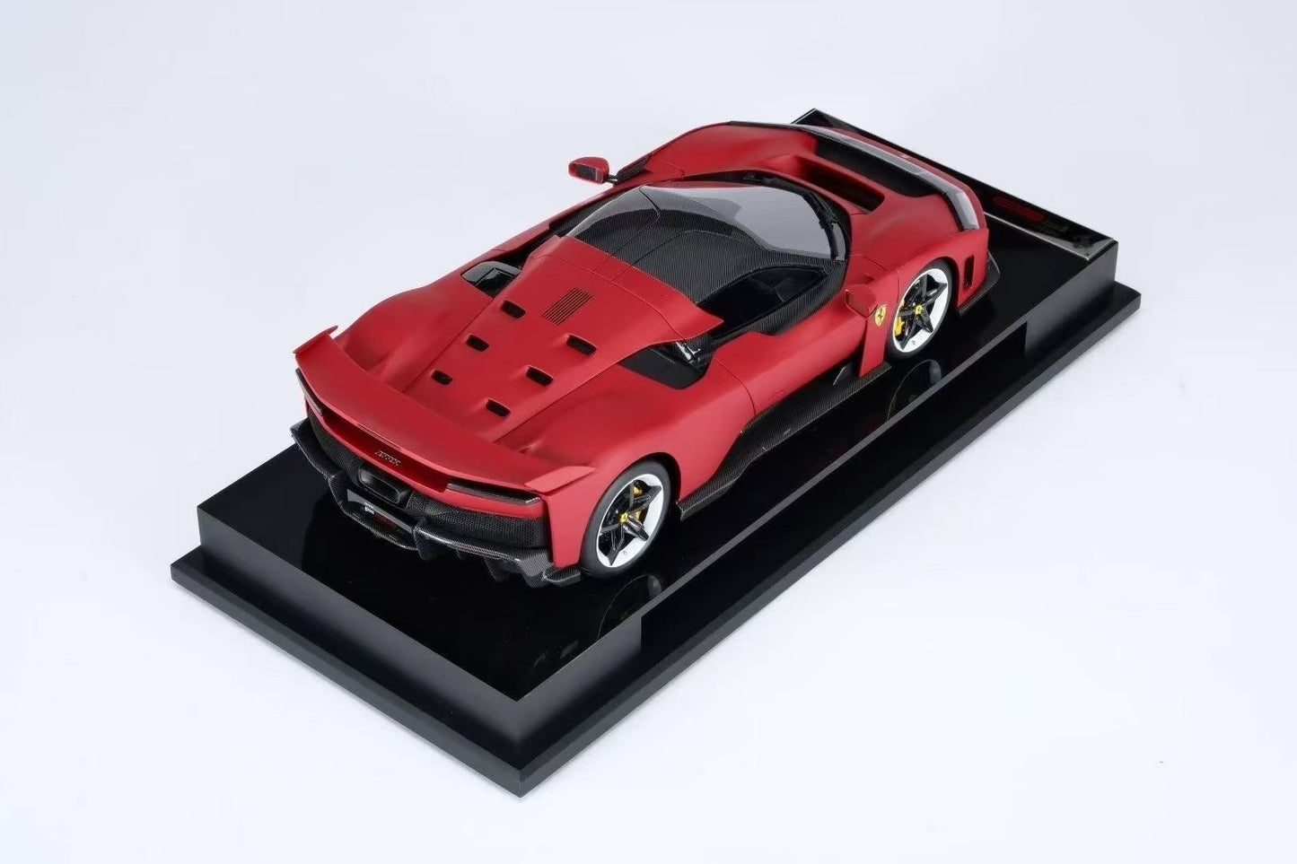 Amalgam 1/18 Ferrari F80 China Customized Model