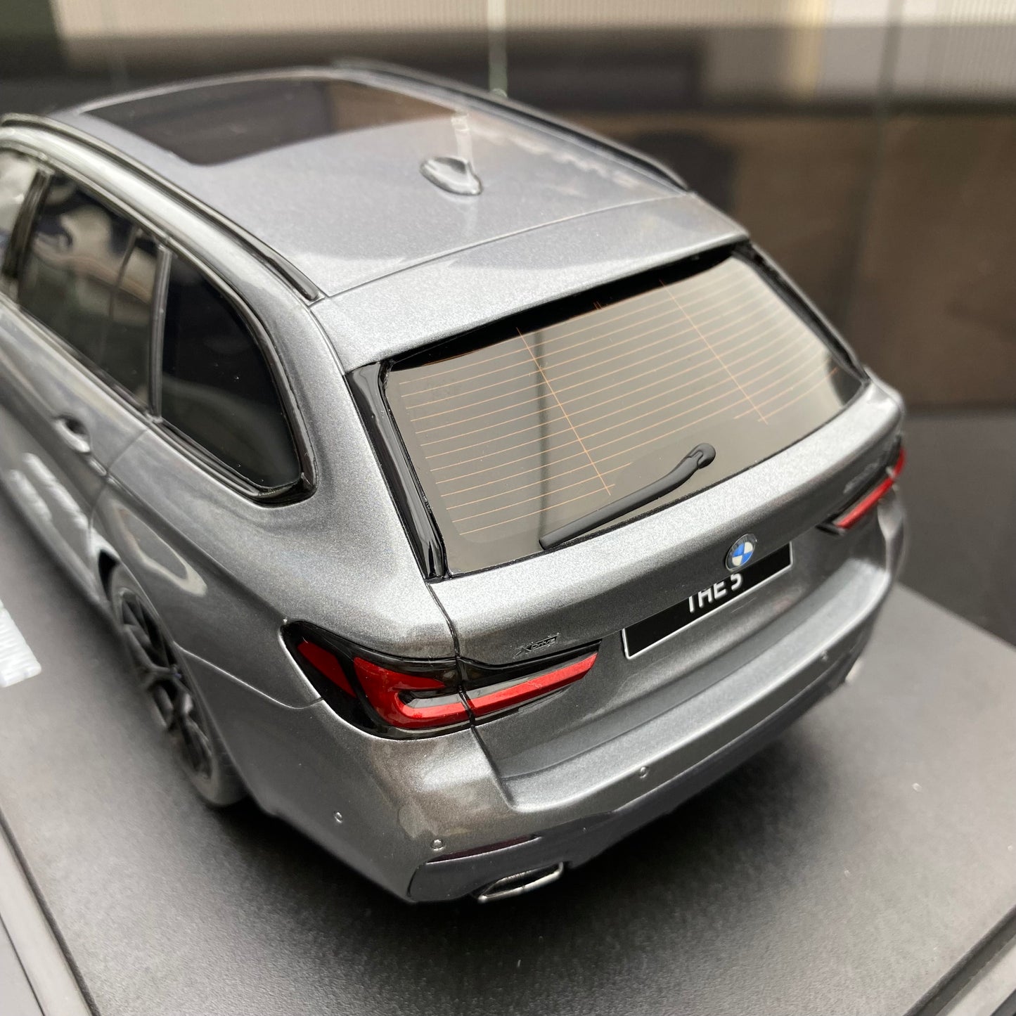 GT Spirit 1/18 BMW 540E Simulation Car Model GT485
