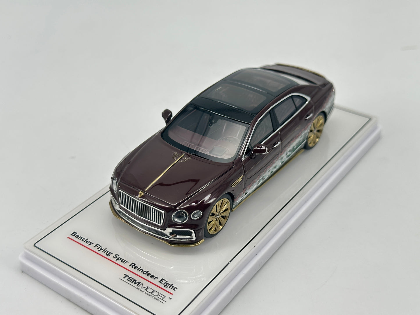 TSM Model 1/43 Bentley Flying Spur Christmas Brown Simulation Car Model Ornaments