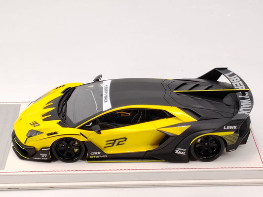 DG 1/18 Lamborghini Aventador GT EVO Yellow Limited Edition Model Car