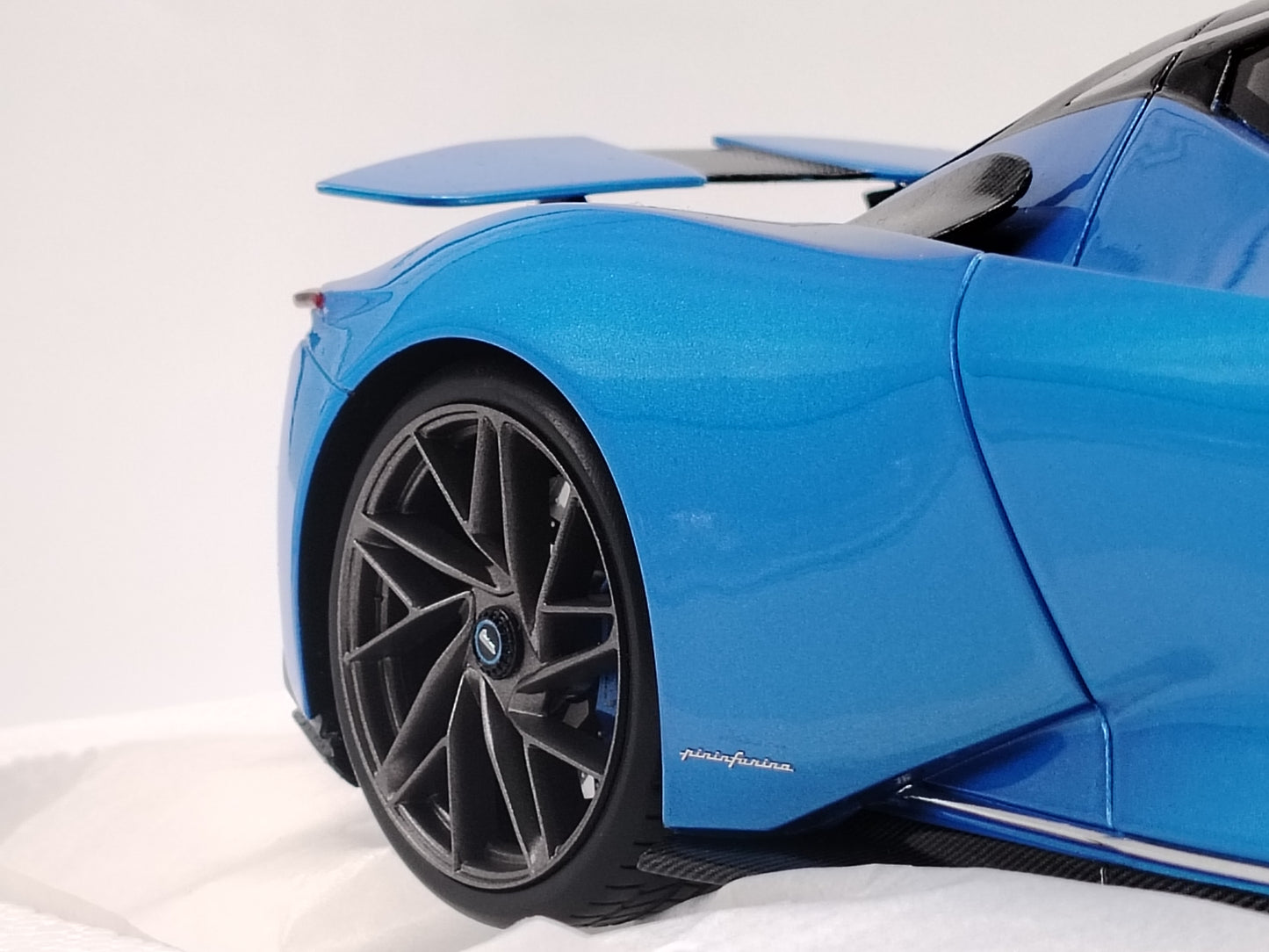 Topspeed 1/18 Automobili Pininfarina Battista Blue Realistic Model Car